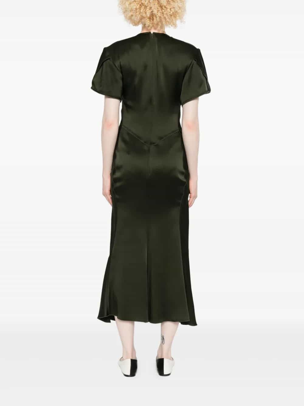 Abito midi con scollo a V