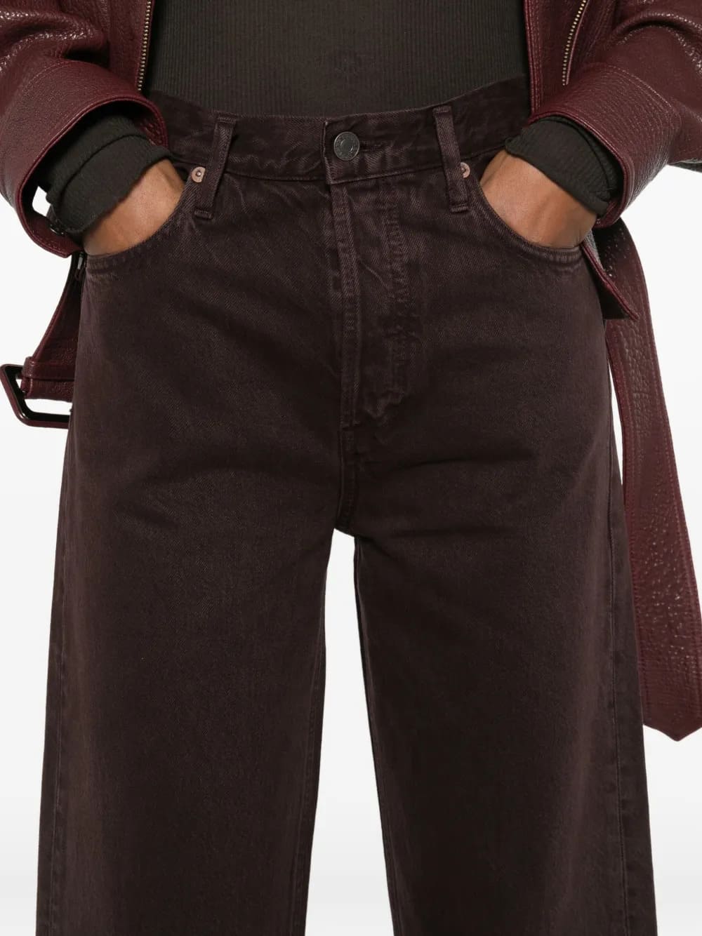 Jeans con bottoni