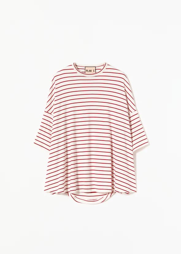 T SHIRT OVER A RIGHE