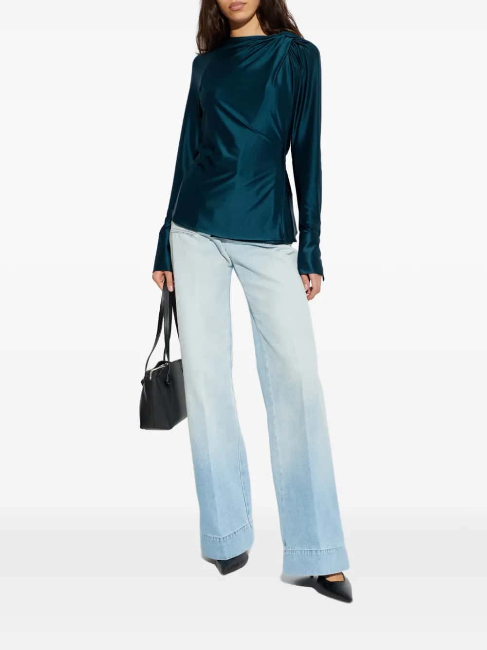 jeans con tasche applicate