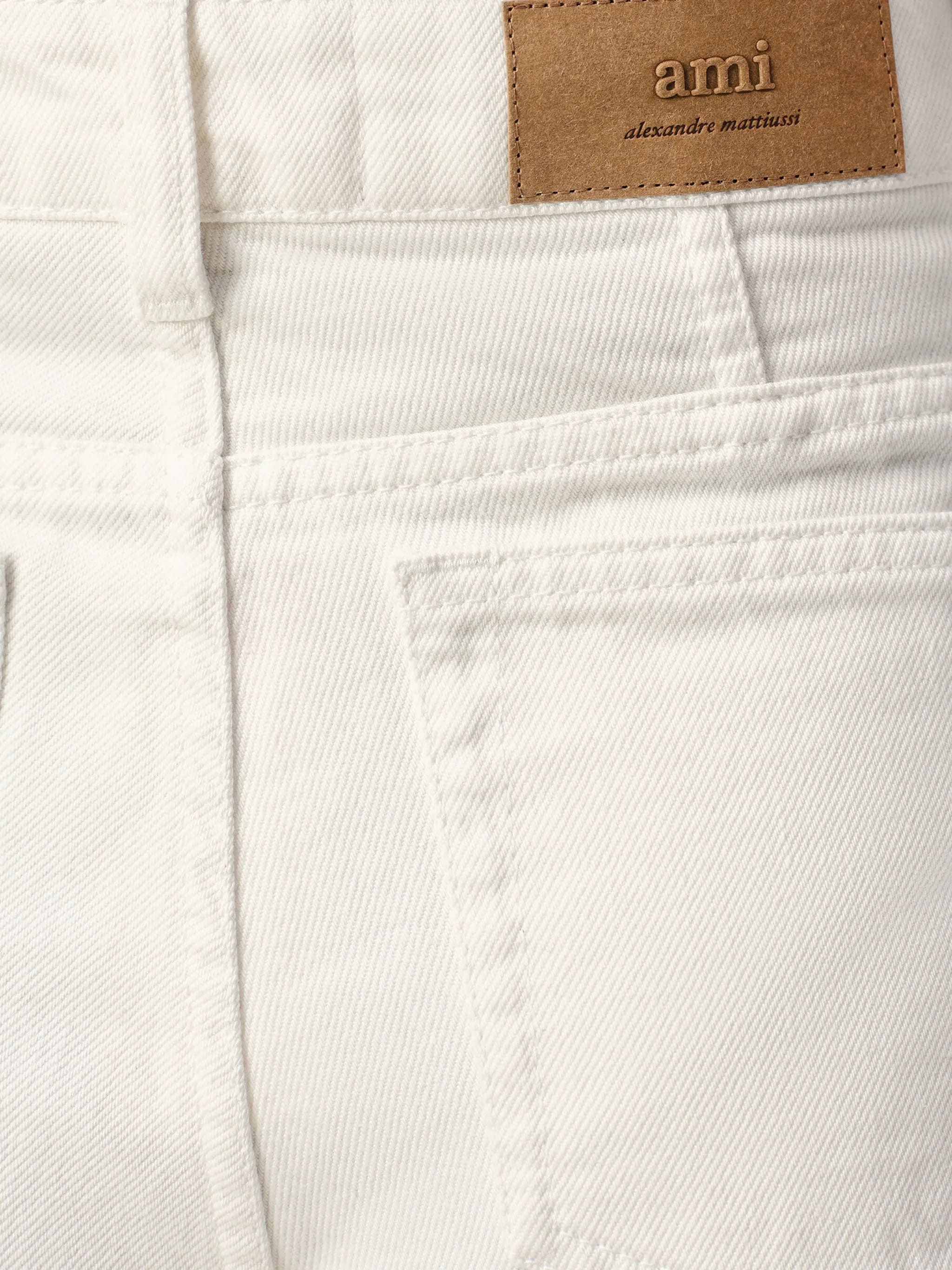 Short denim