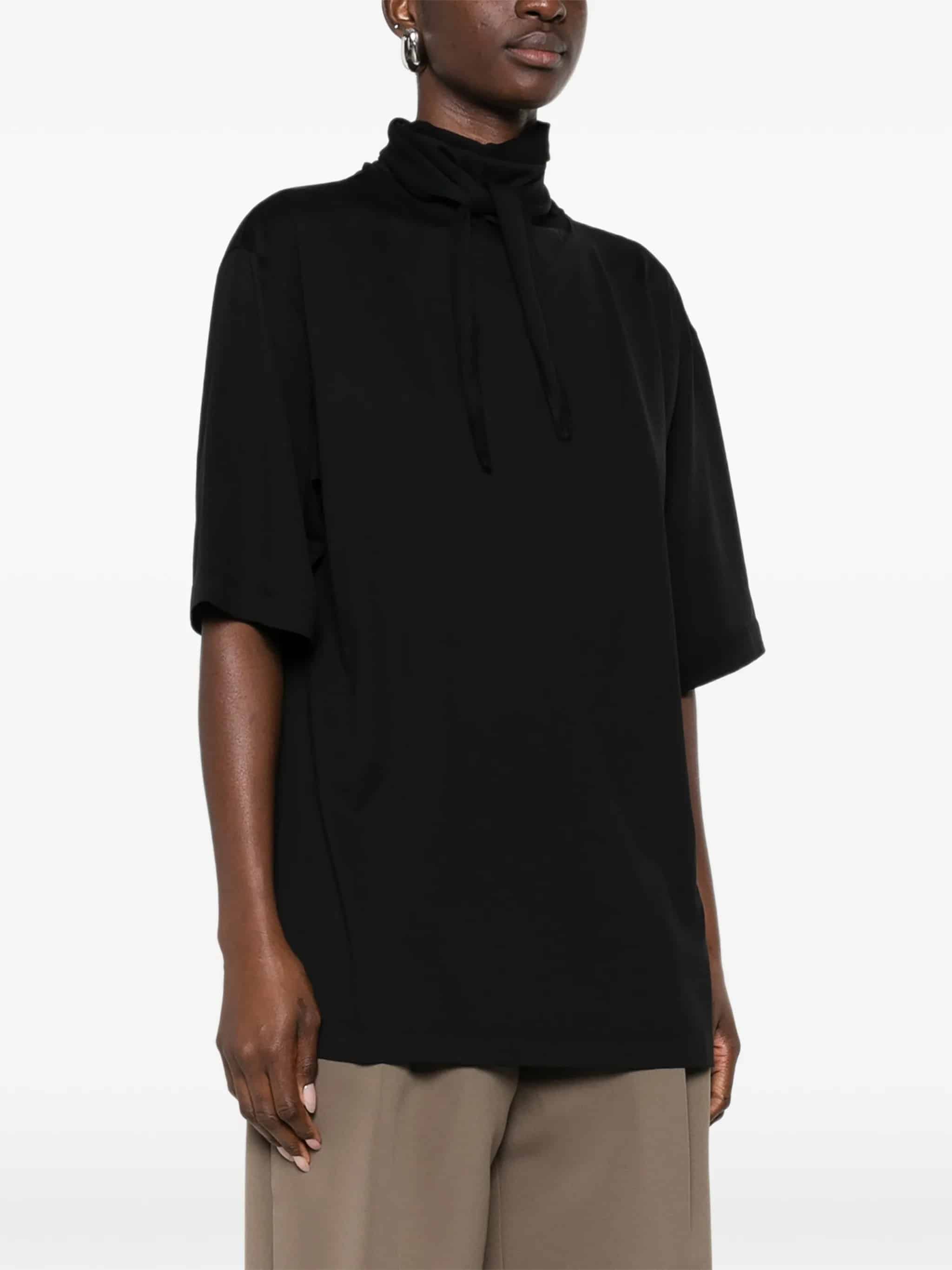 T-SHIRT CON FOULARD IN JERSEY
