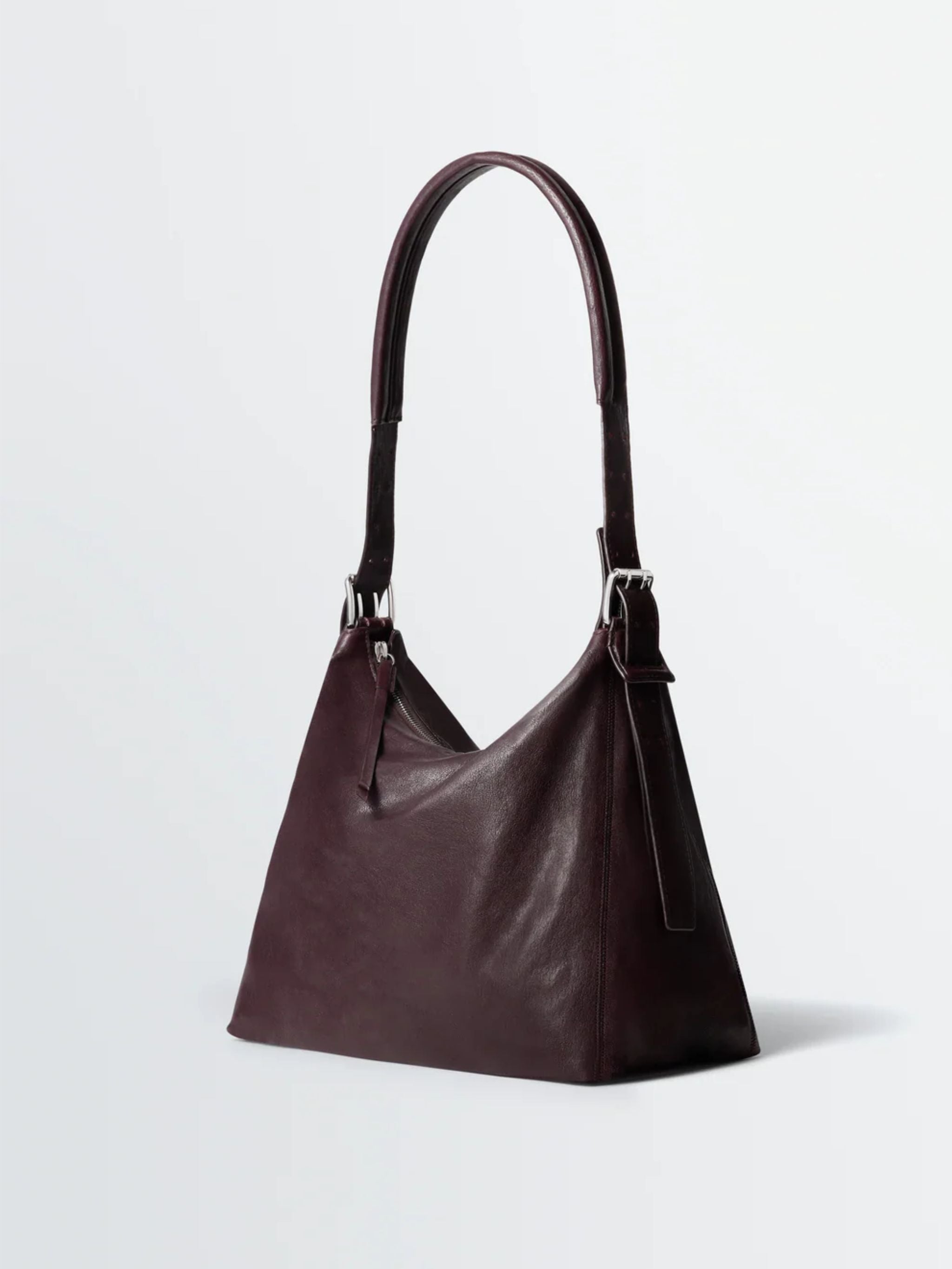 SMALL BELTED HOBO BAG IN LEATHER