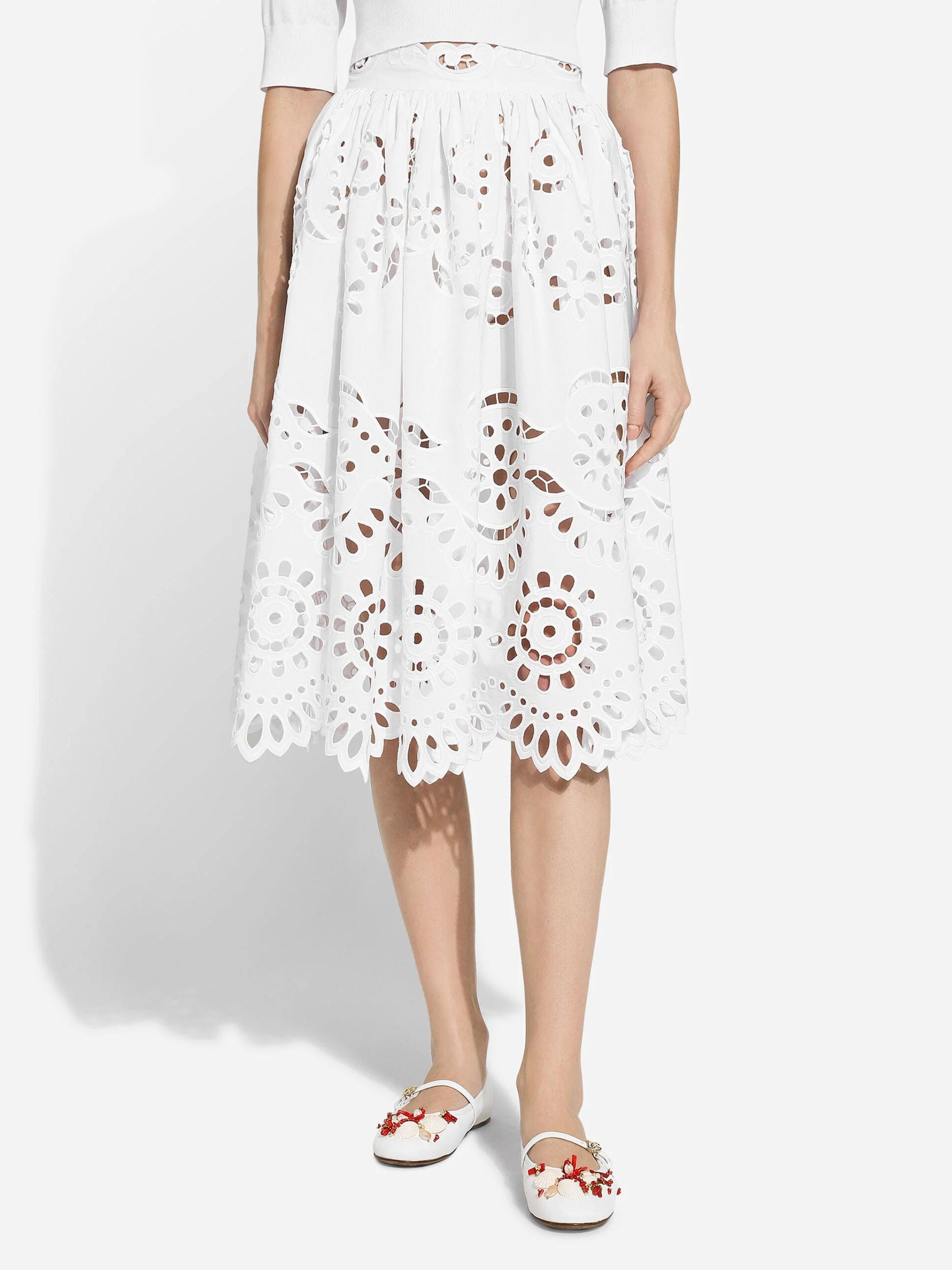 Gonna midi a ruota in cotone con ricamo cut out