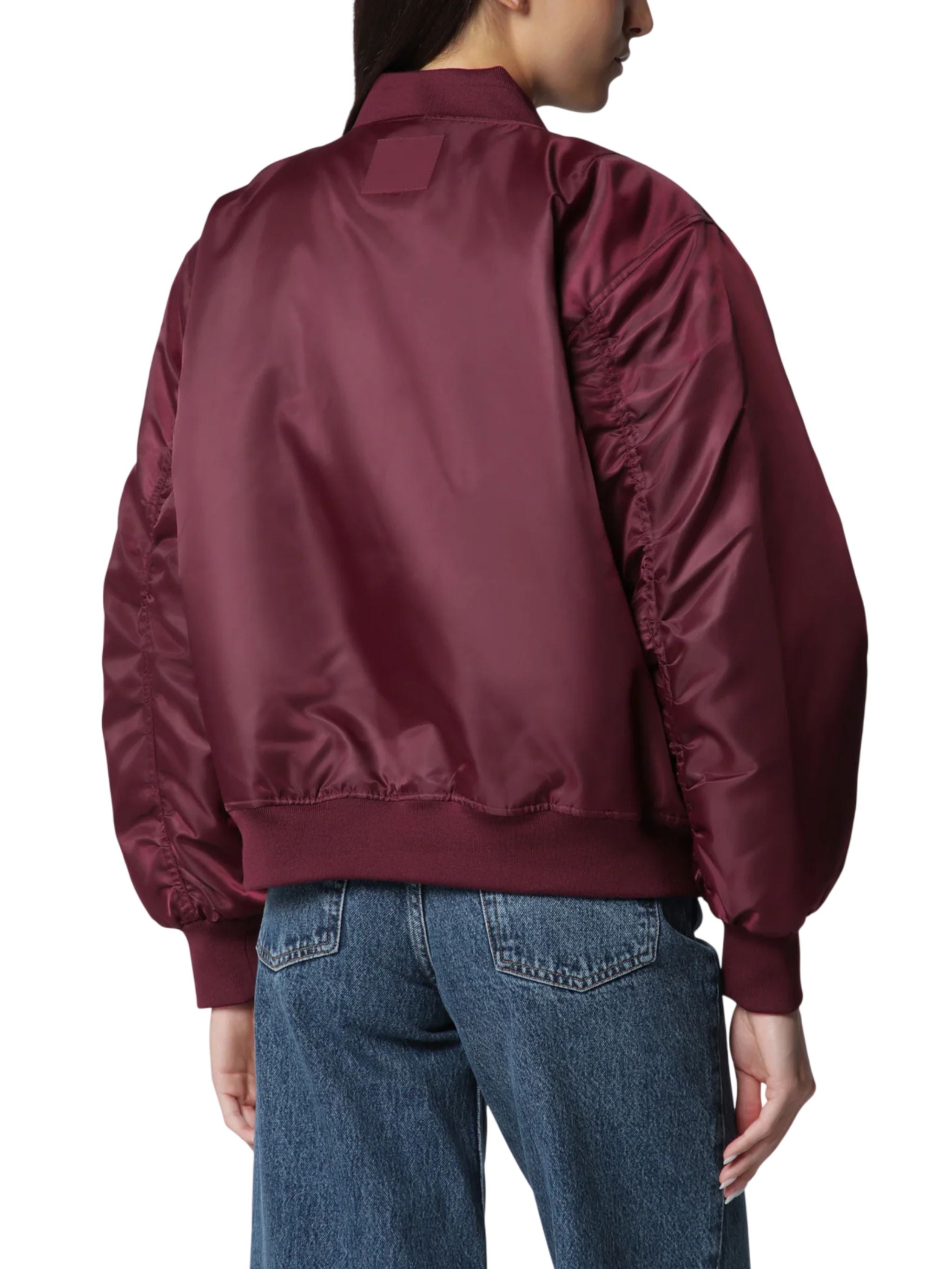 Leon Bomber