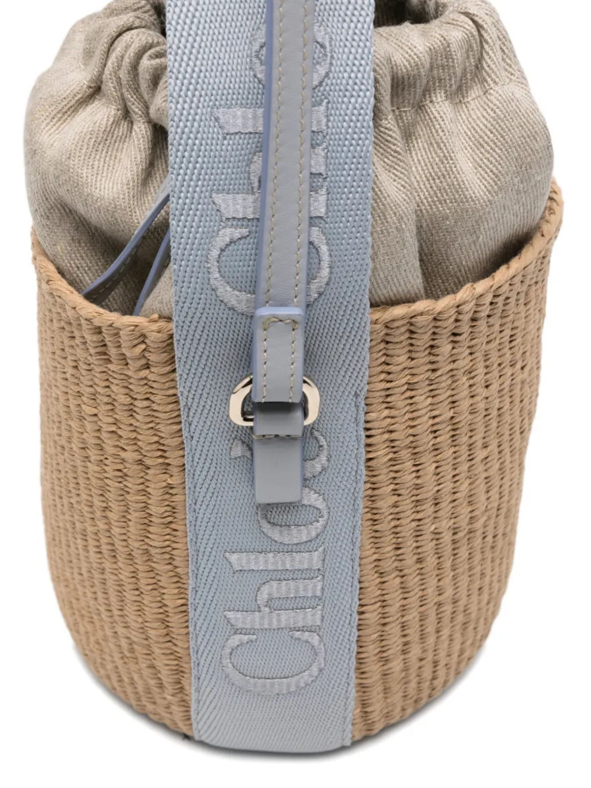 Borsa cesto Woody piccola in fibre naturali Greyish Blue