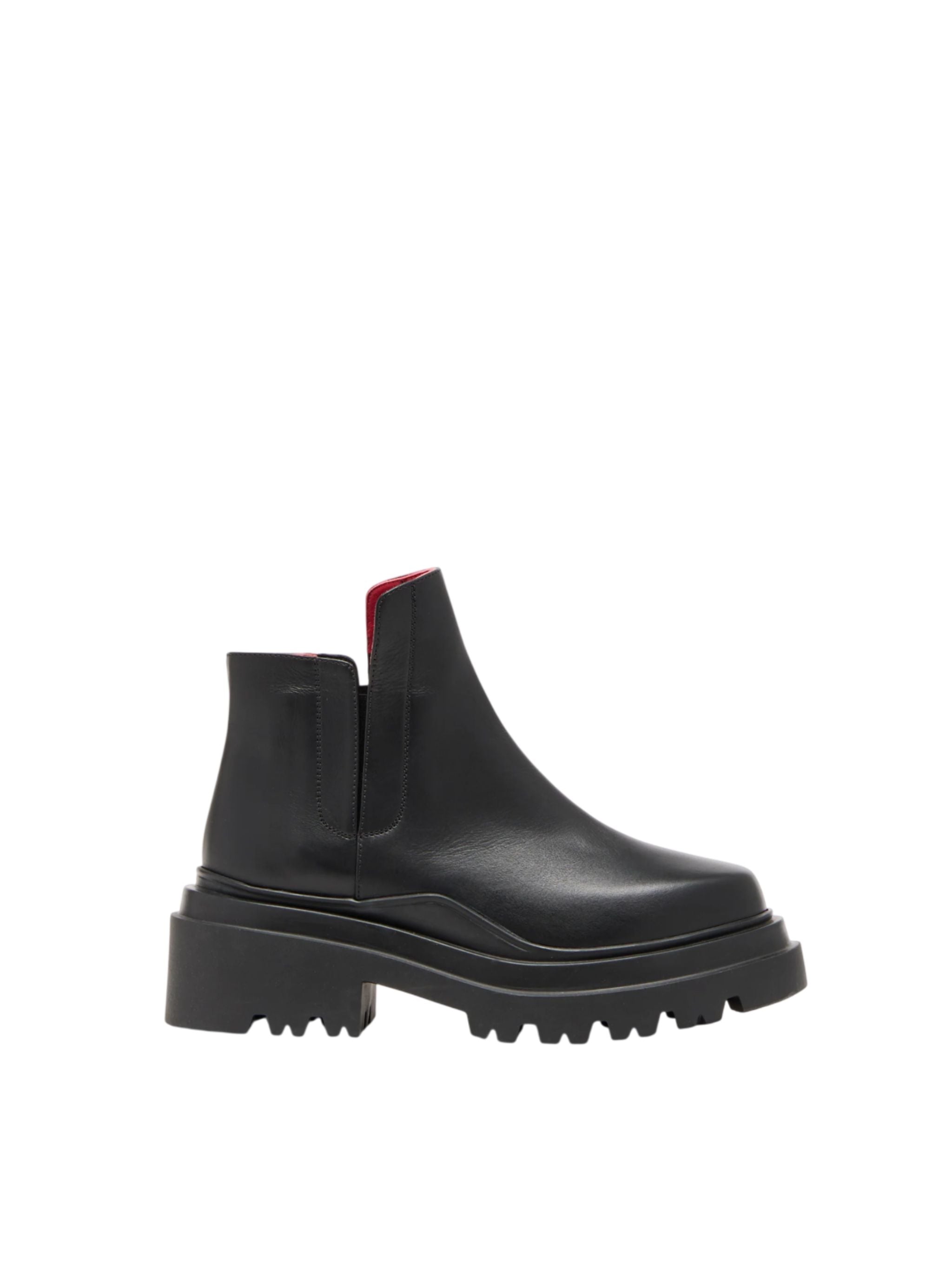 ANKLE BOOT NERI CON SUOLA CARRARMATO