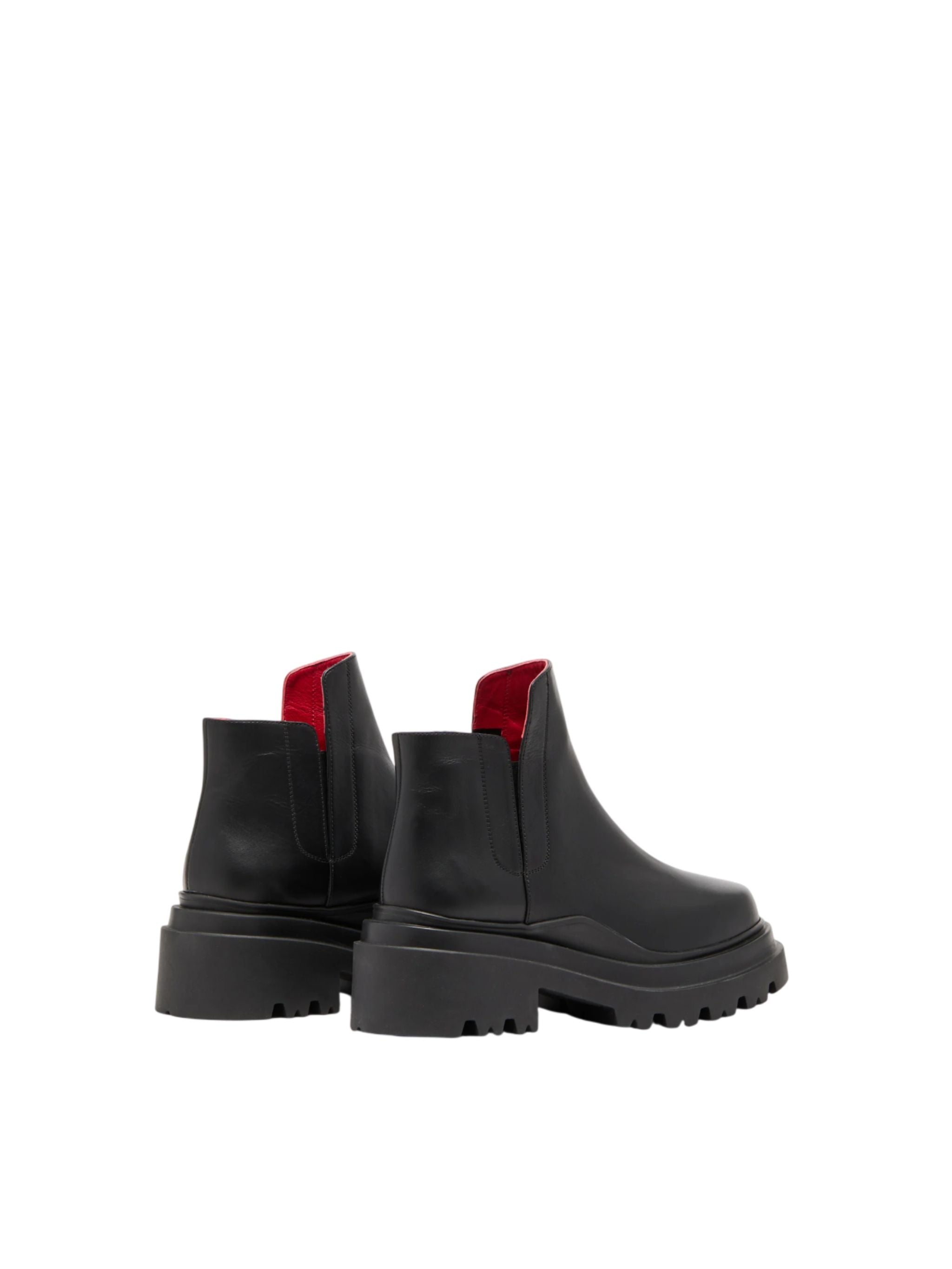 ANKLE BOOT NERI CON SUOLA CARRARMATO
