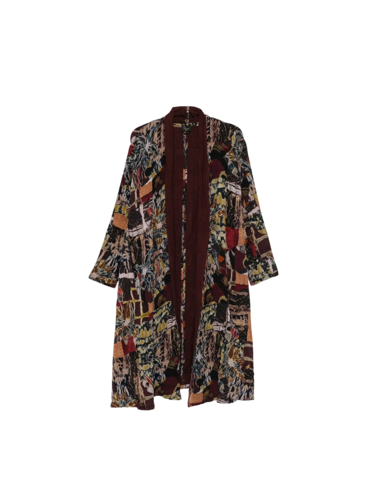 Cappotto effetto stropicciato con stampa astratta