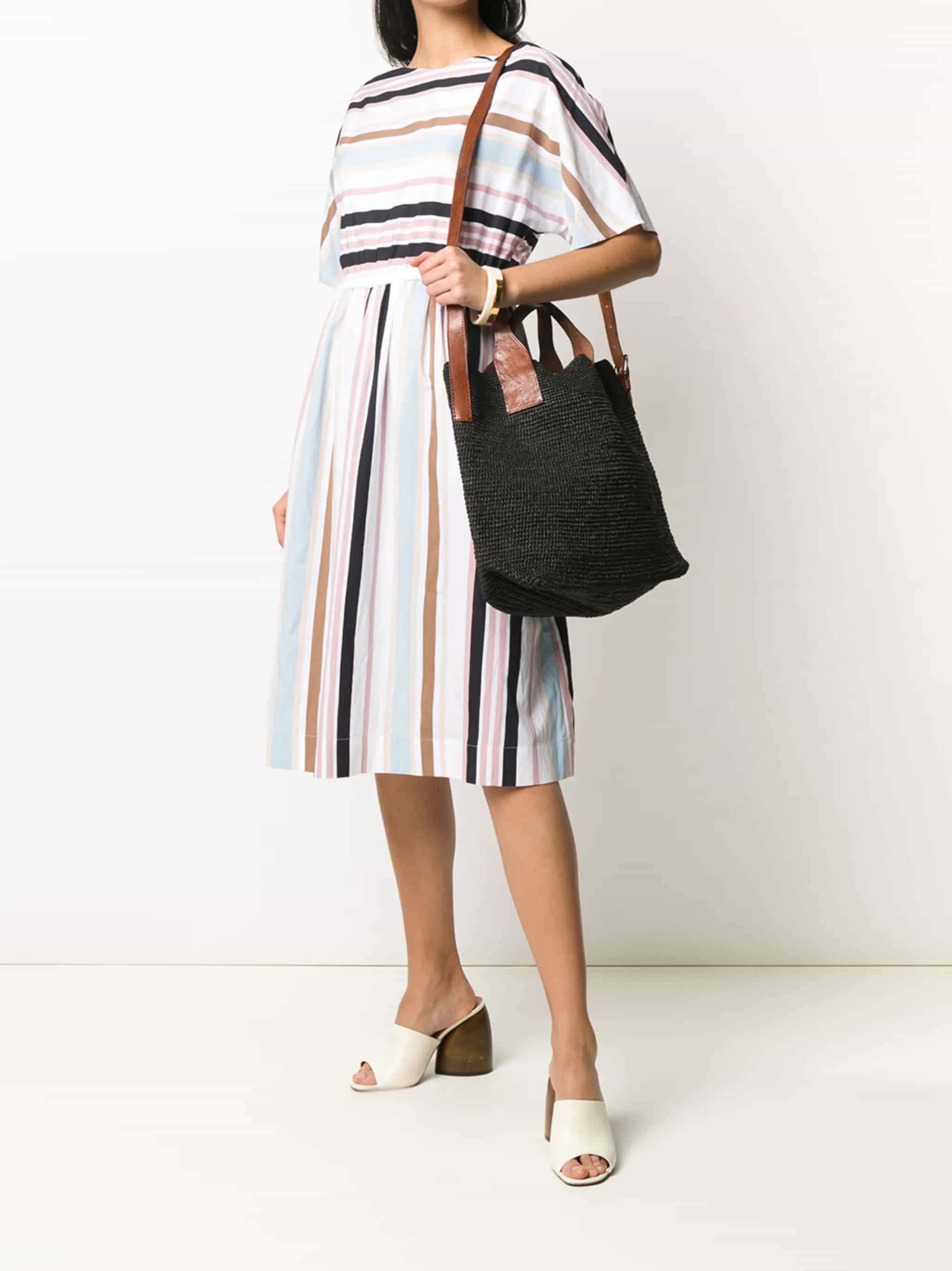 Tote vertical
