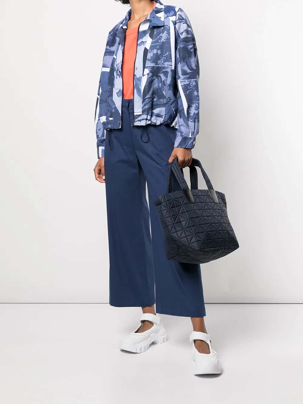 Vee tote small