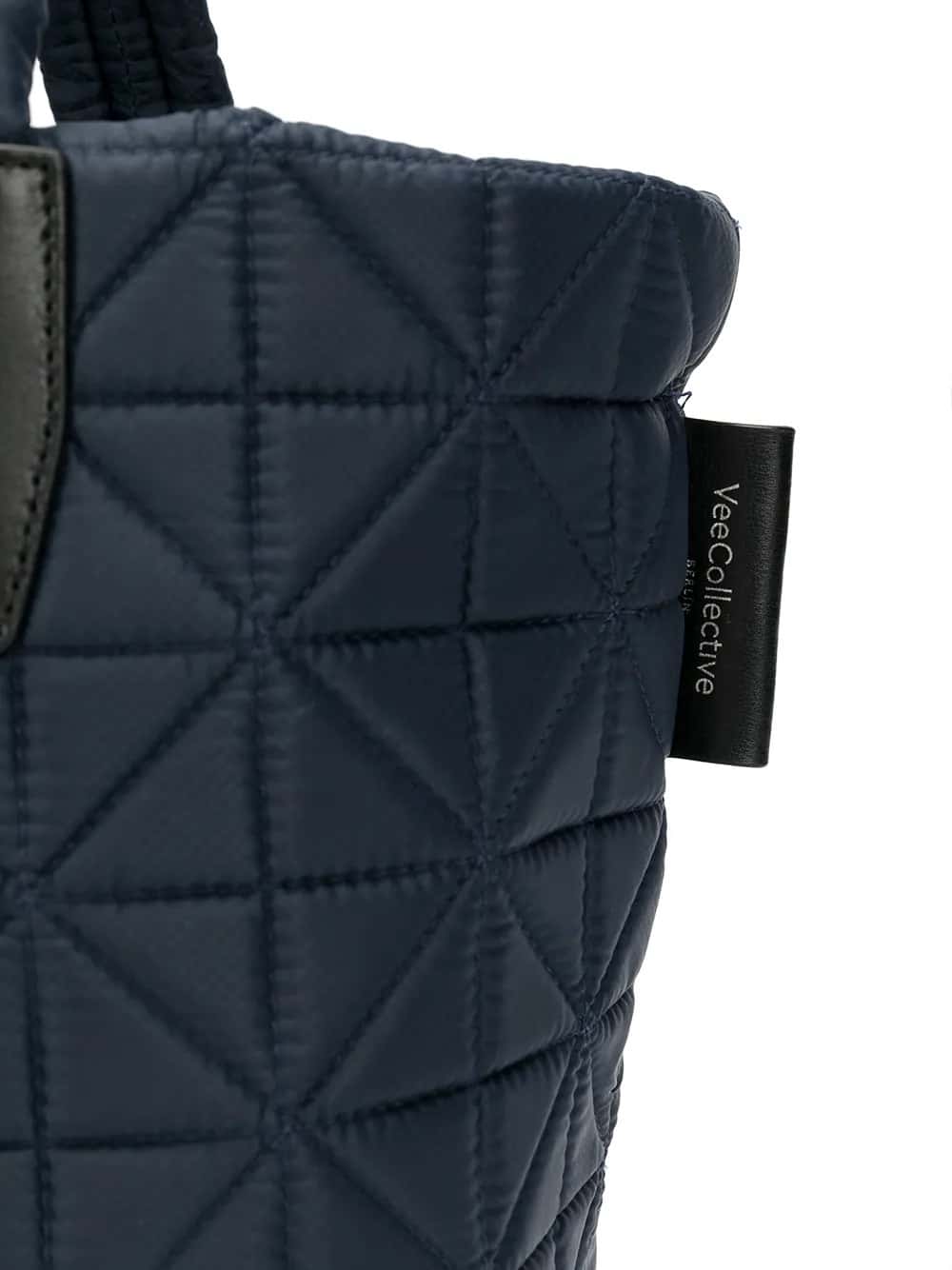 Vee tote small