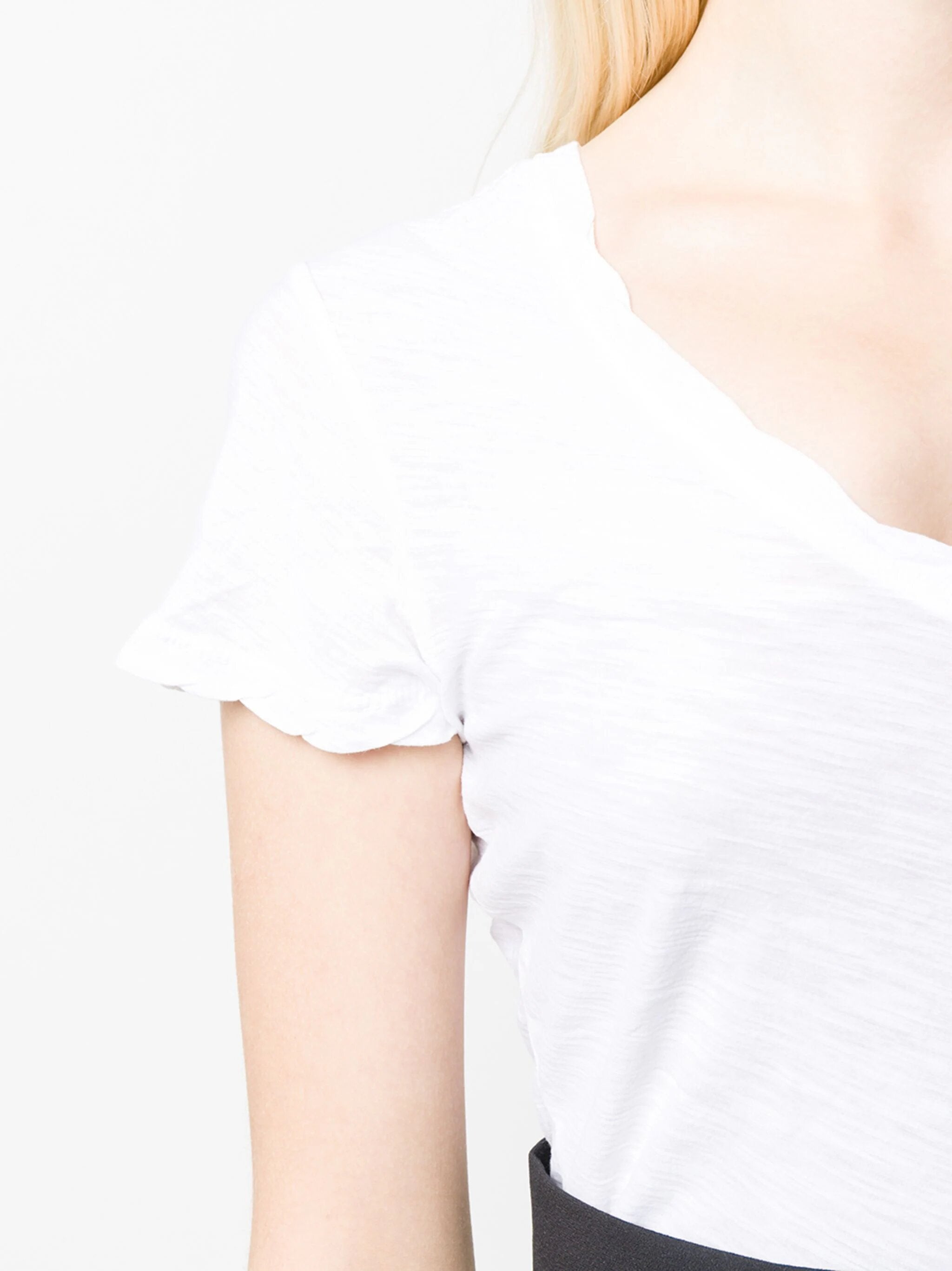 CASUAL TEE V