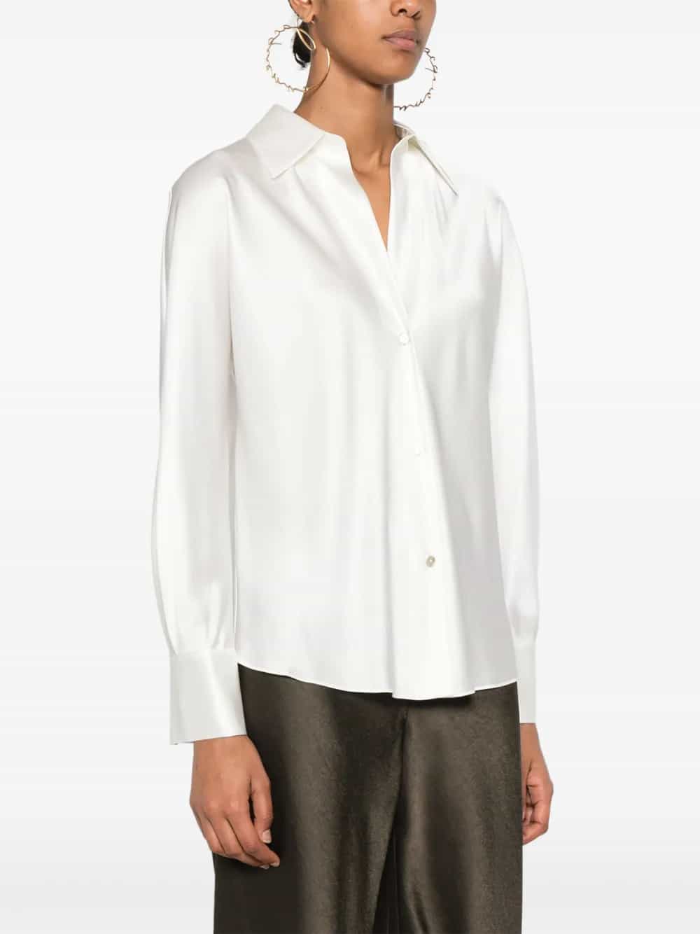 Camicia in raso a maniche lunghe