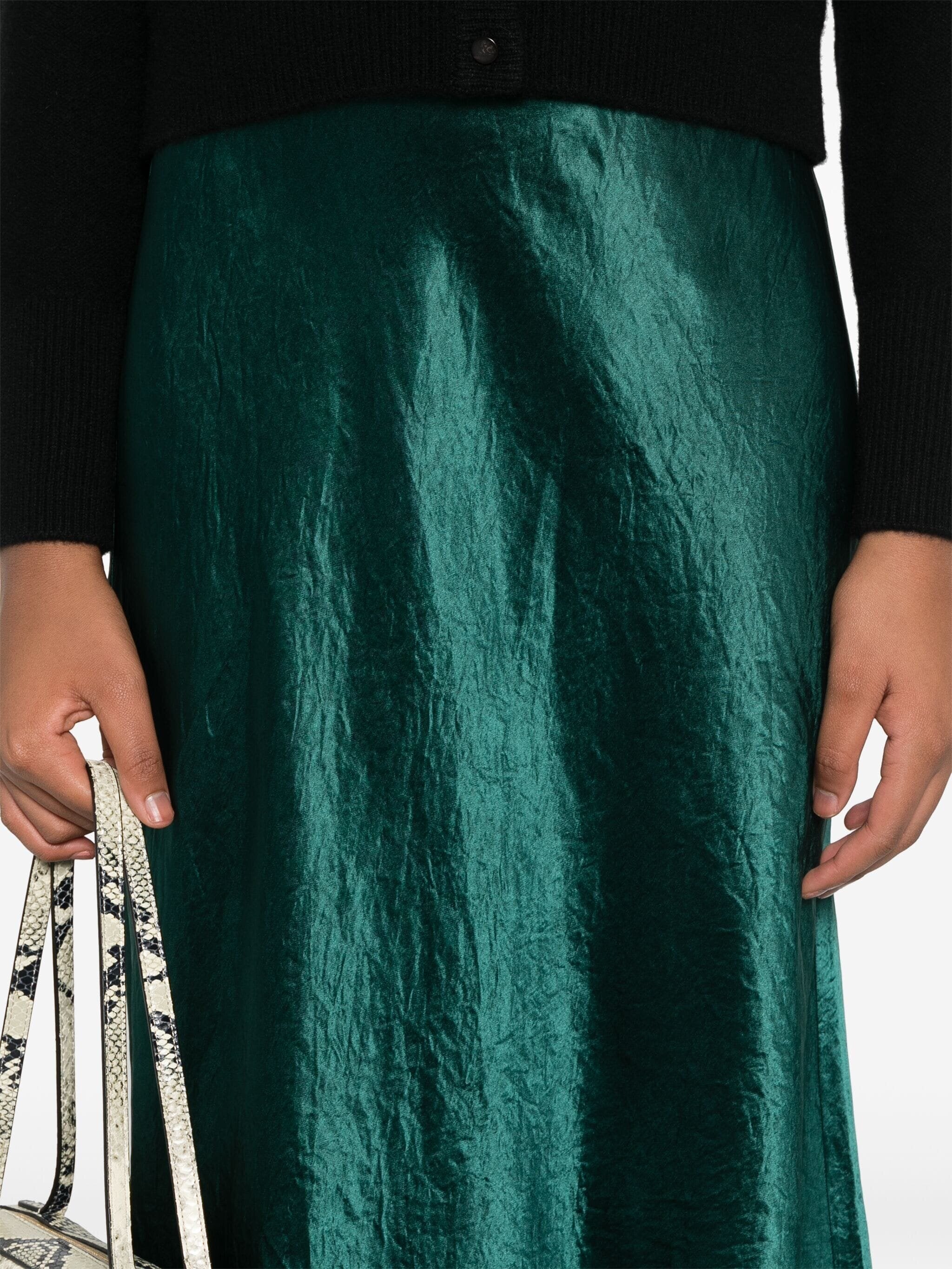 Slip skirt