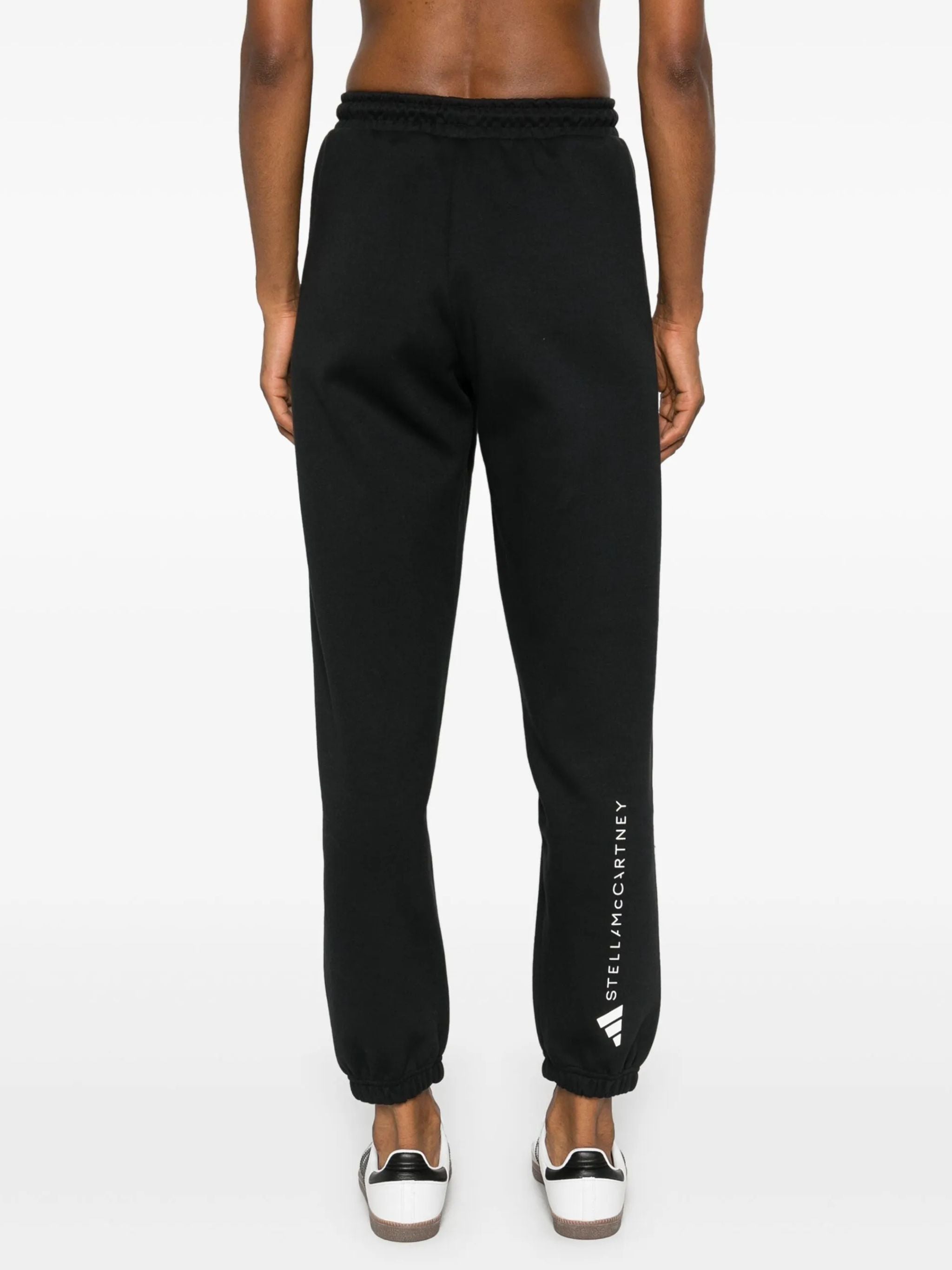 Pantaloni sportivi ampi