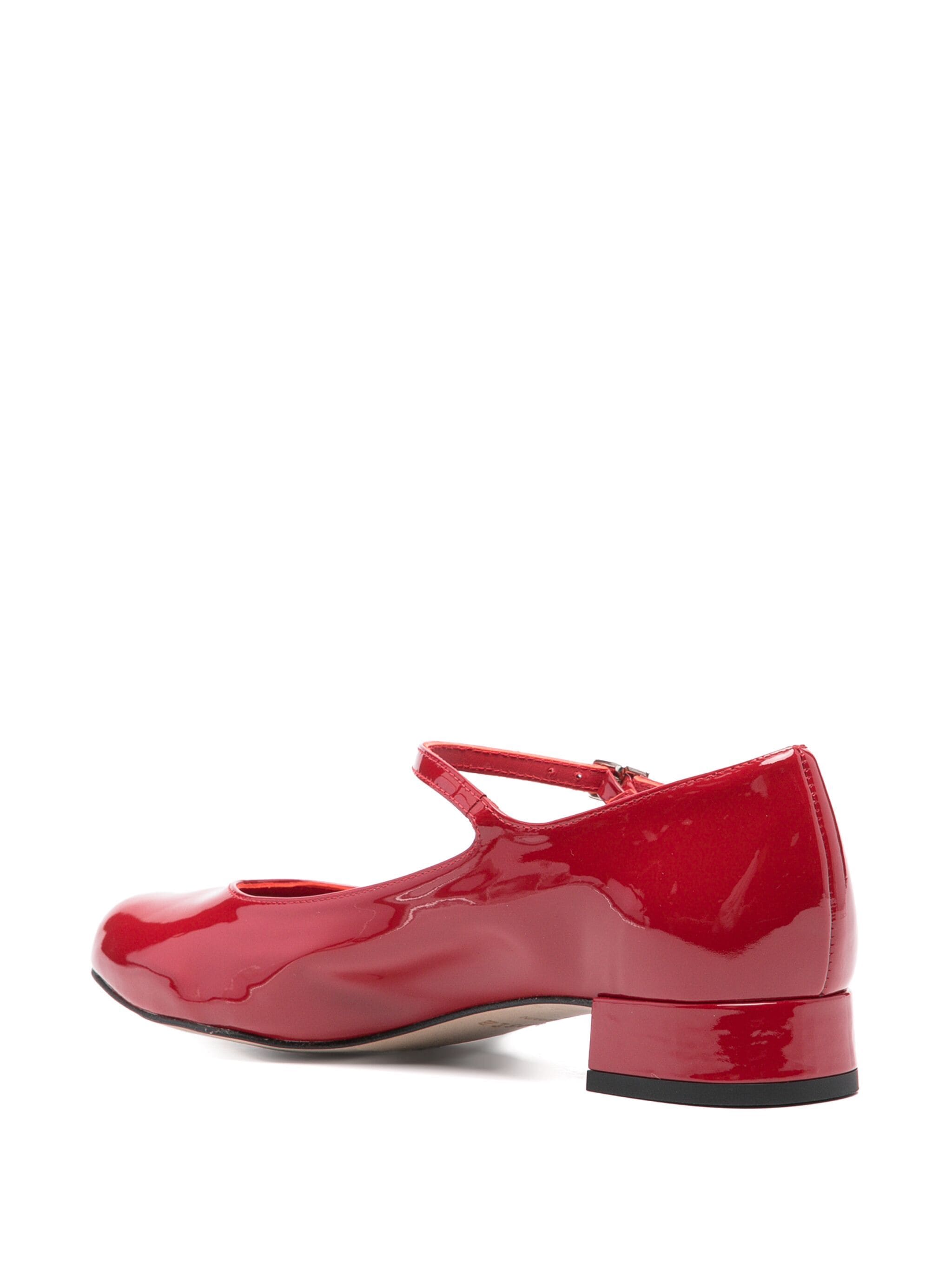 Ballerina con passante