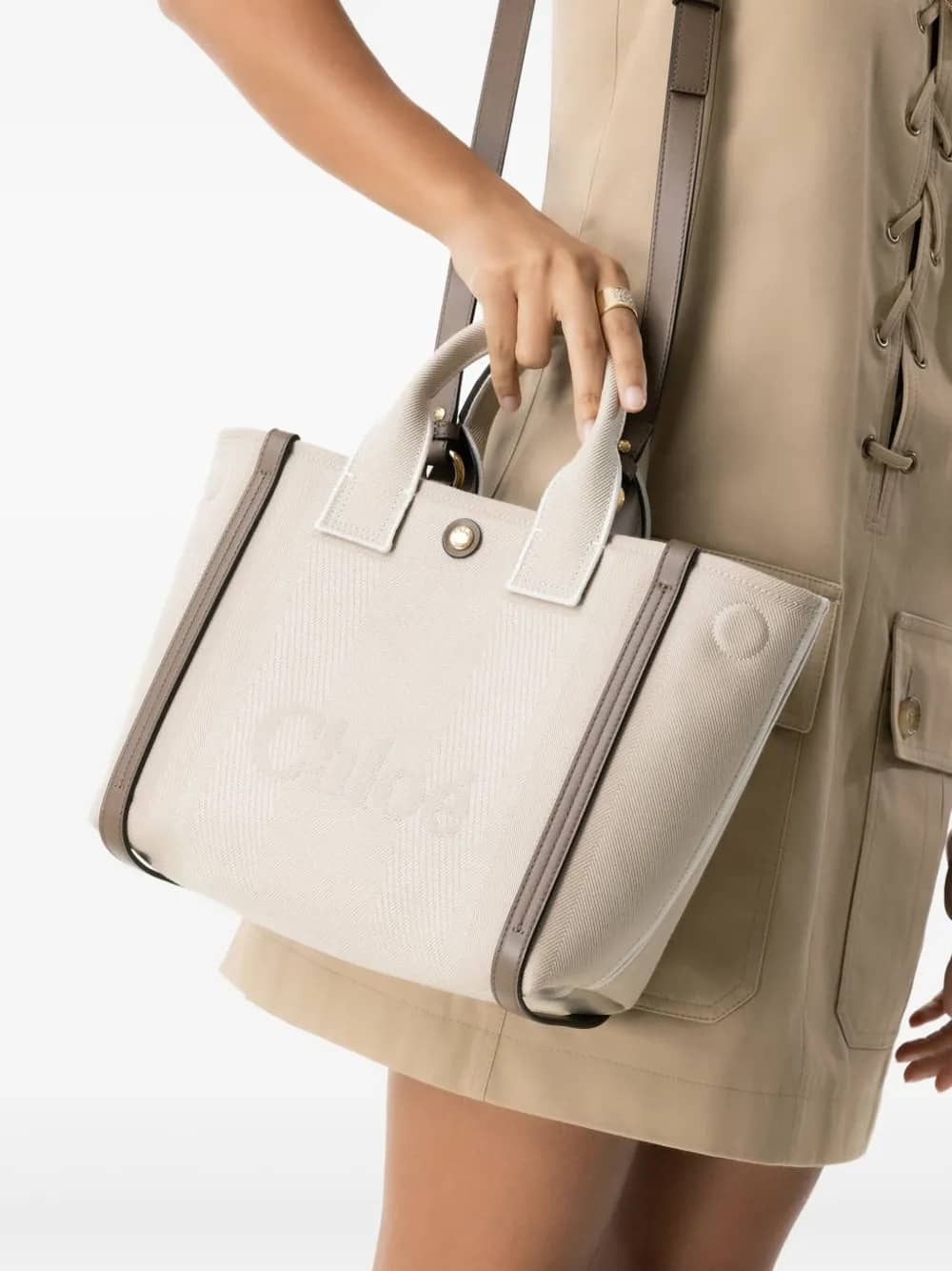 Chloe Carry