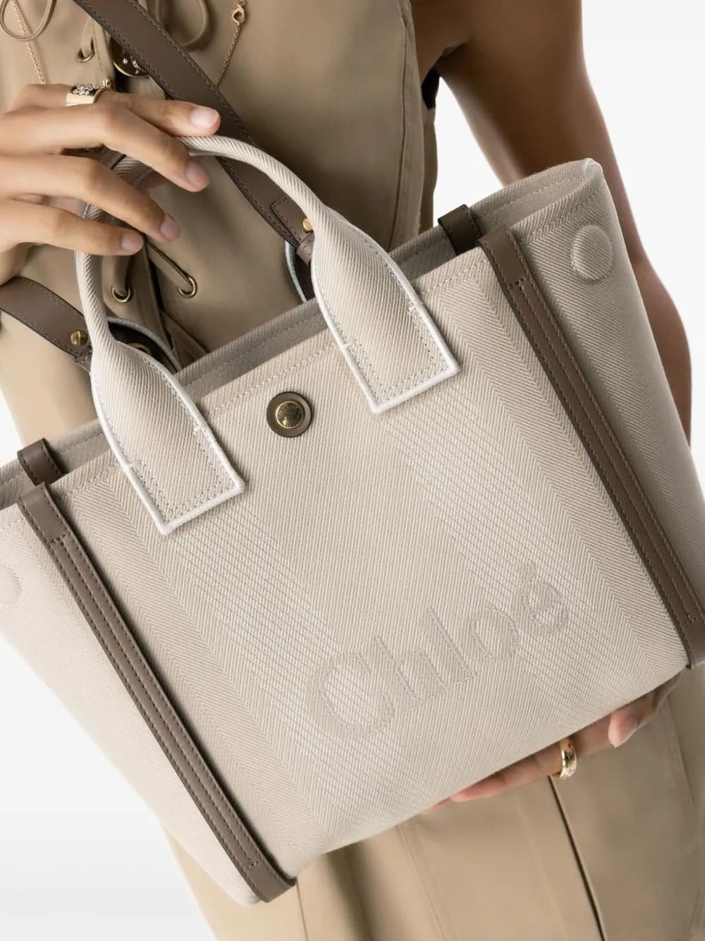 Chloe Carry