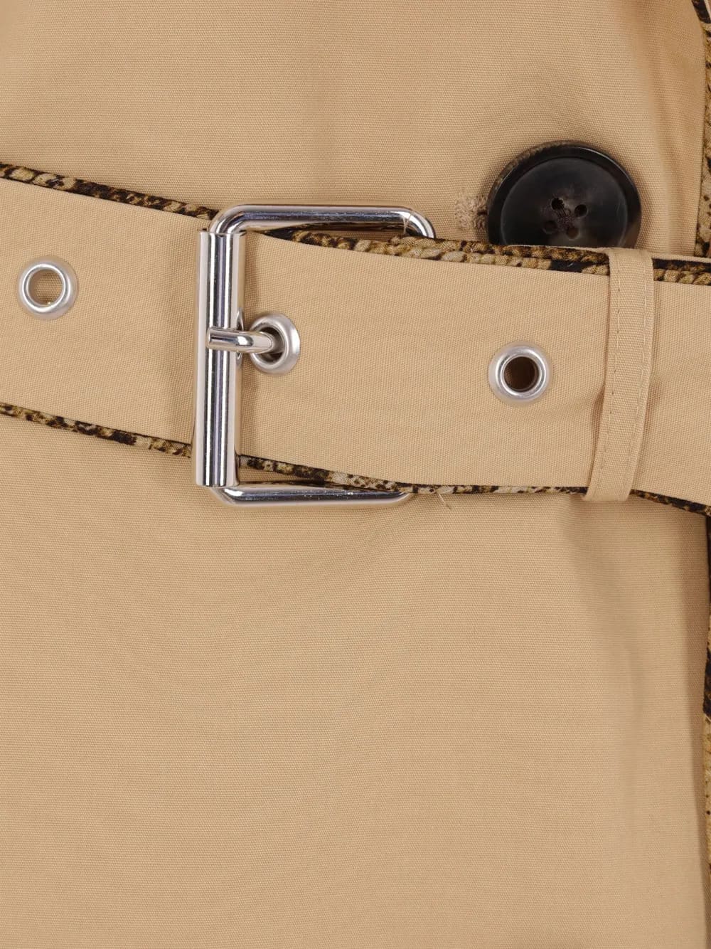 Trench pyping pitone