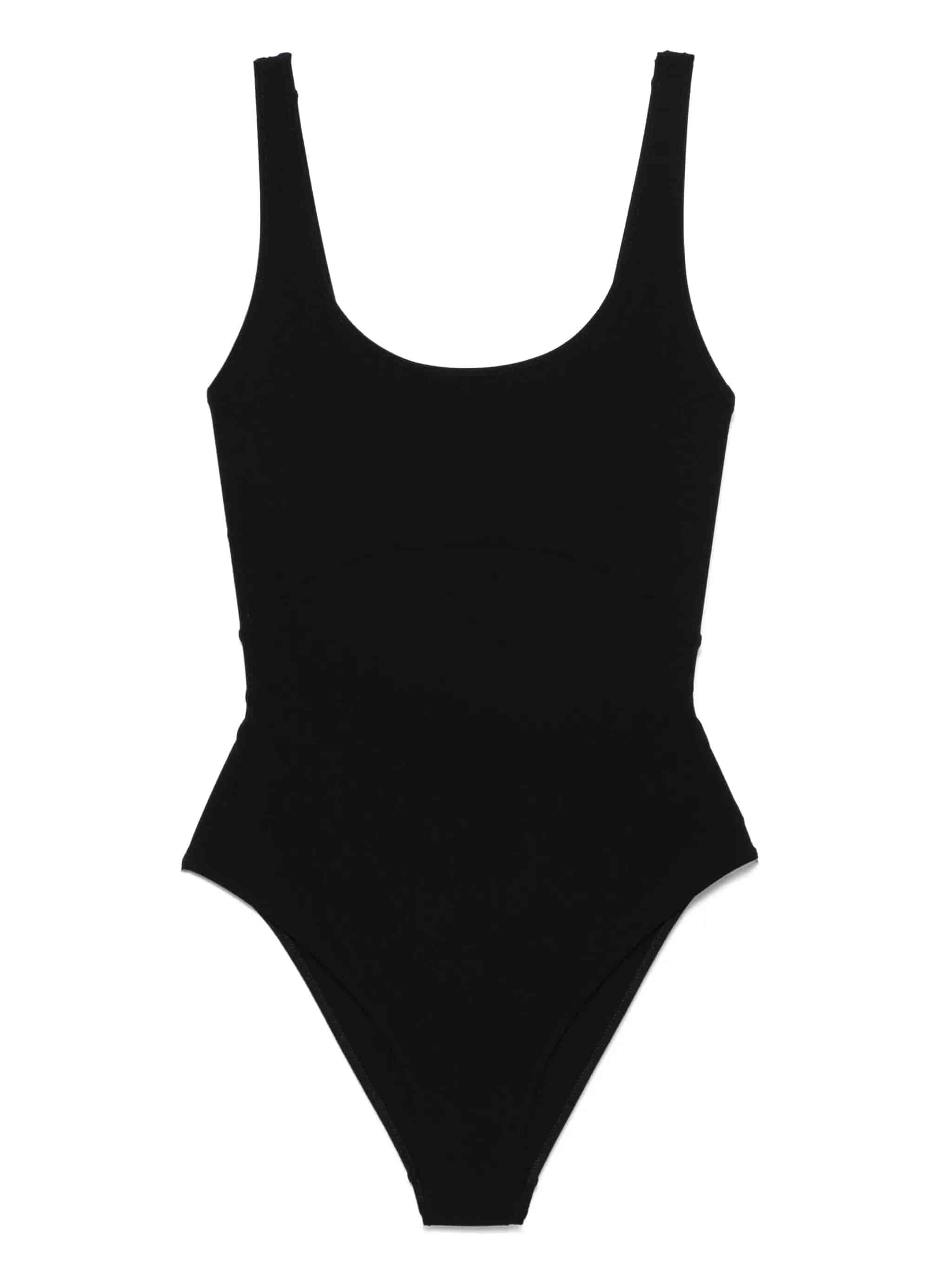 ONE PIECES CLOSED BACK