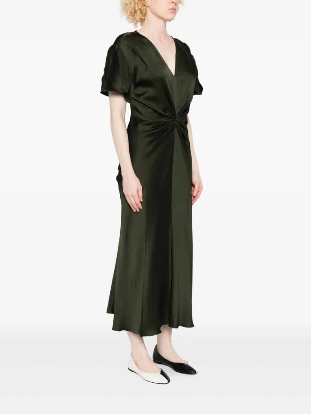 Abito midi con scollo a V