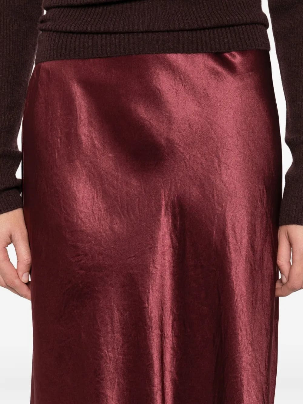 Gonna sottoveste in raso con spacchi laterali