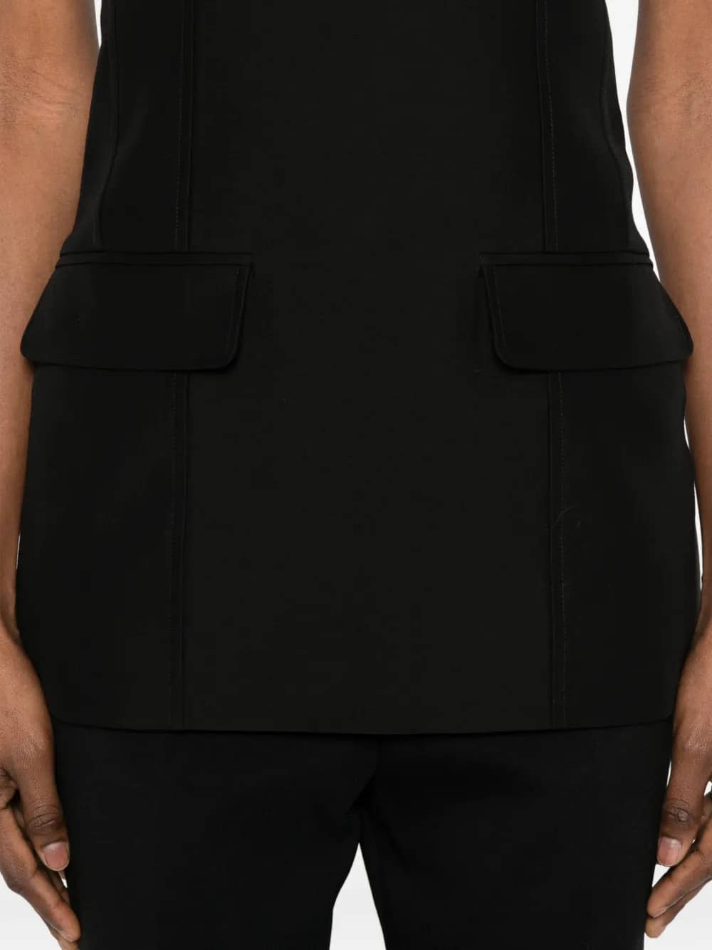 STRAPLESS CREPE POCKET TOP