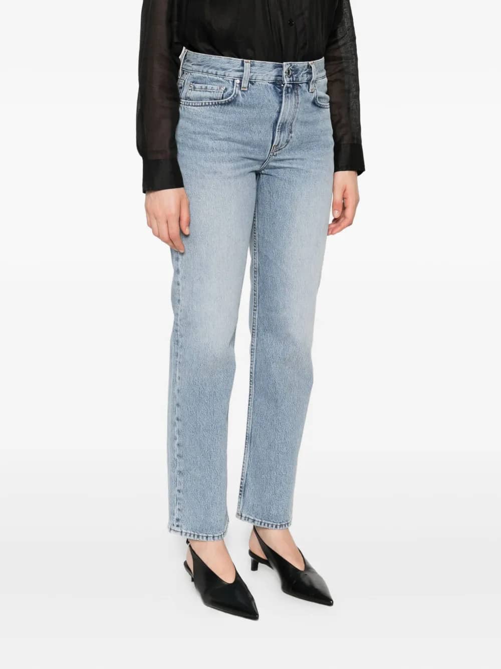 LOW STRAIGHT DENIM