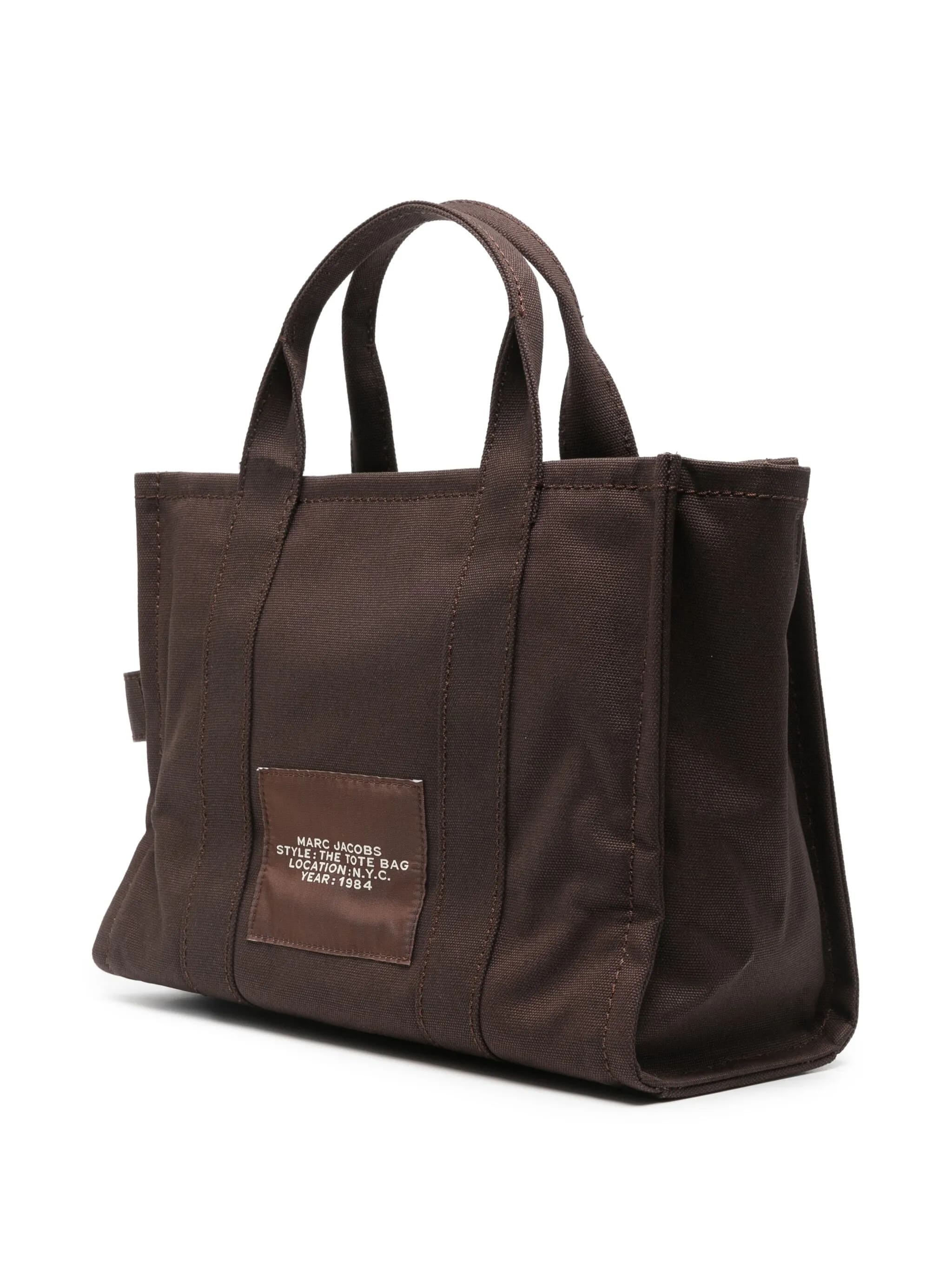 THE MEDIUM TOTE