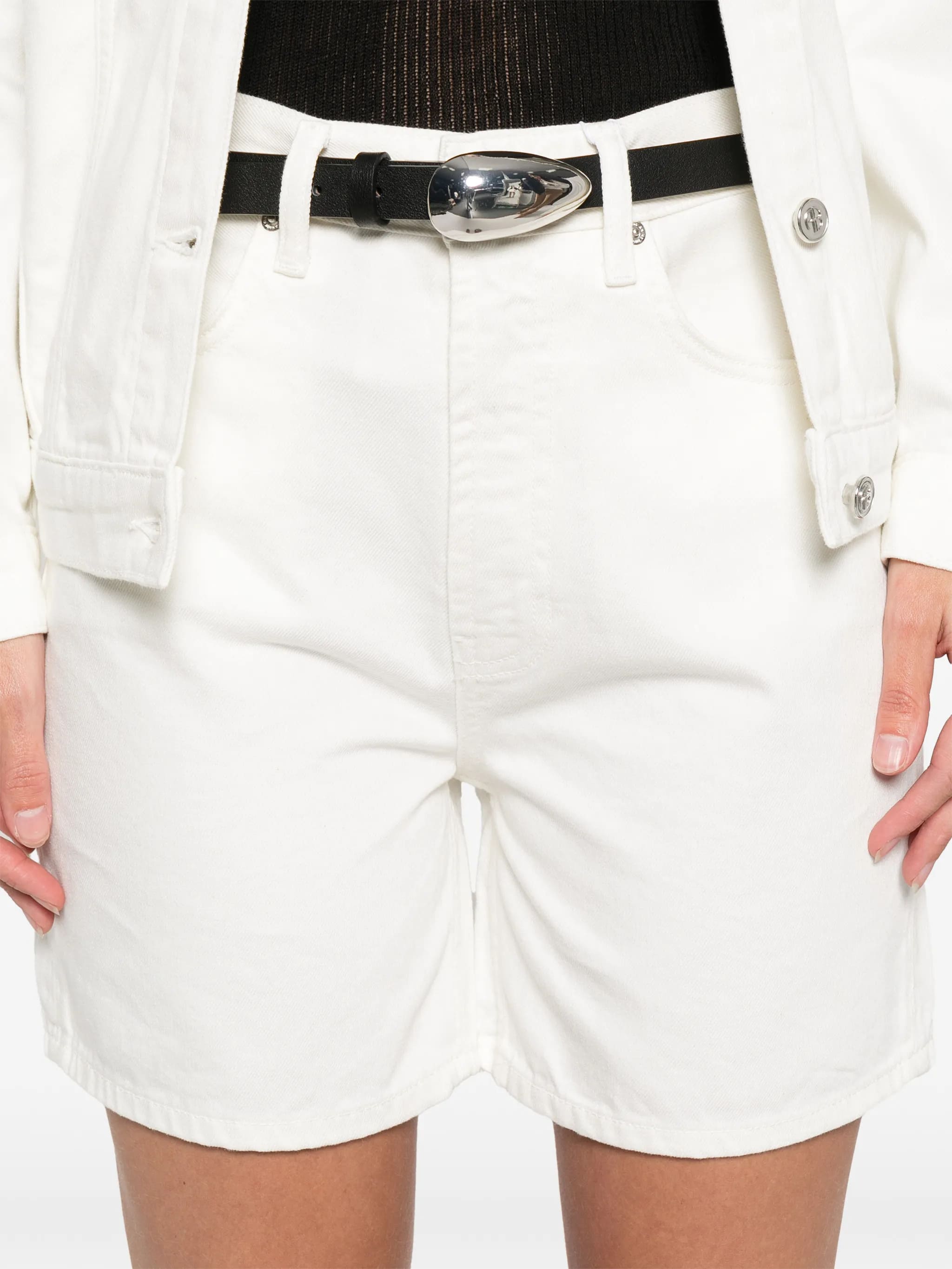 Shorts con bottoni