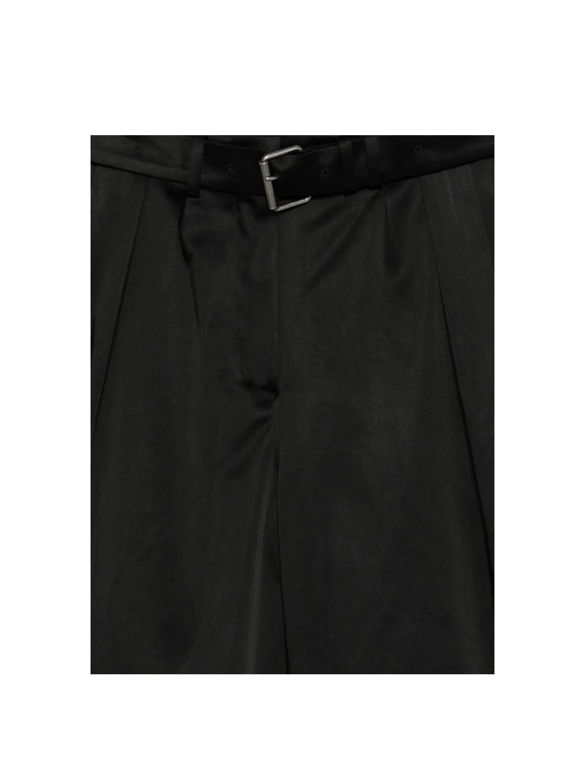 Shorts a gamba larga con cintura