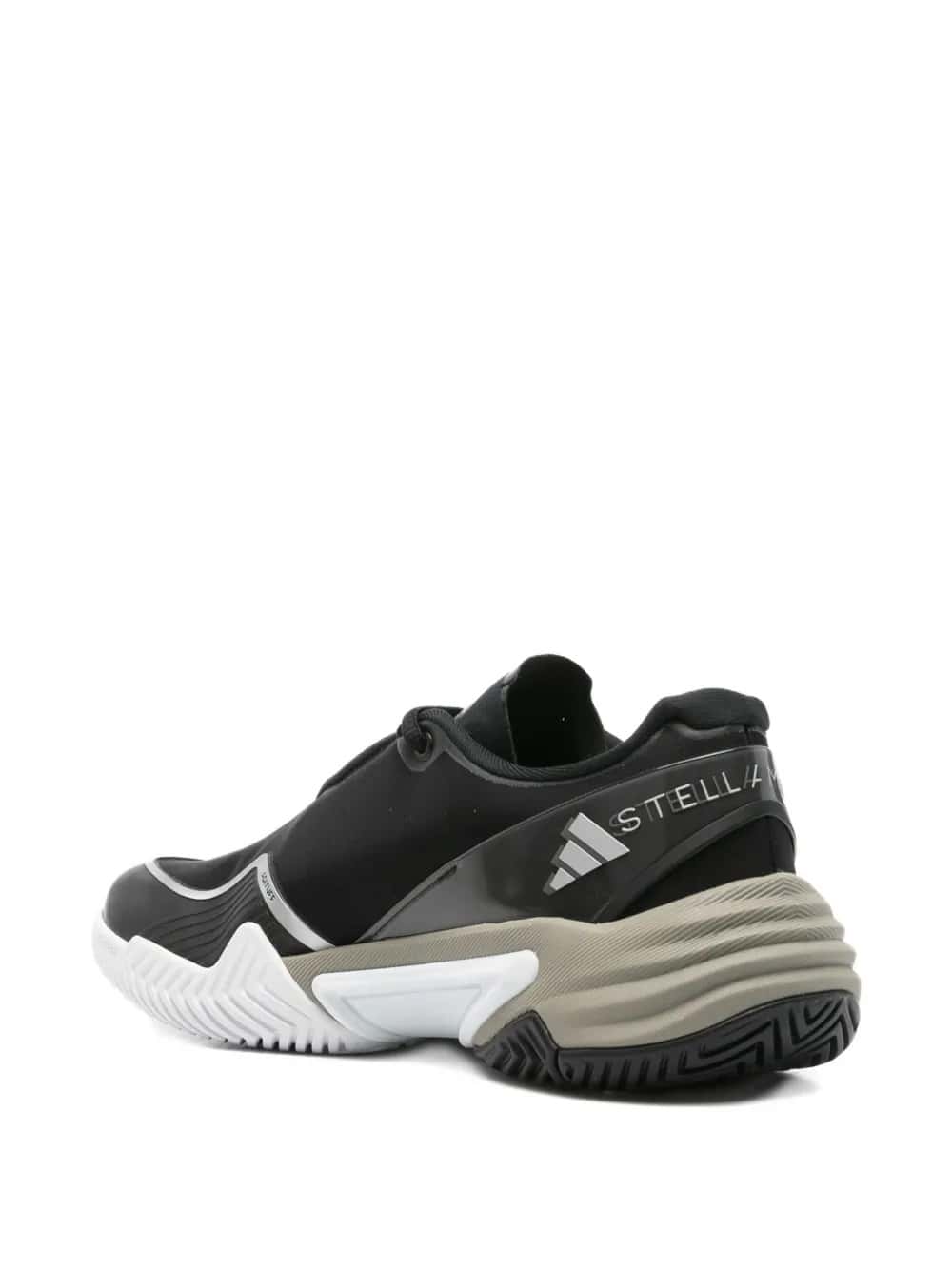 Sneakers Barricade
