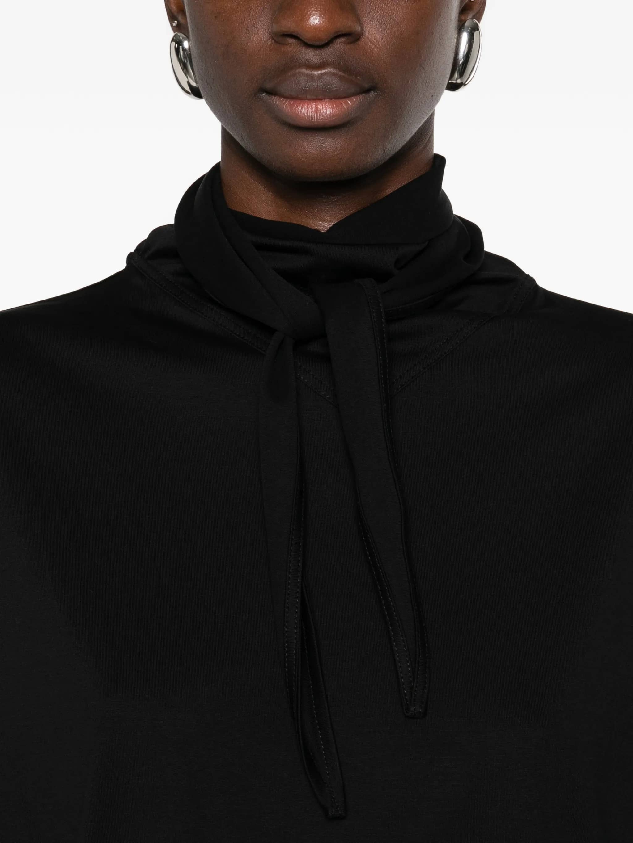 T-SHIRT CON FOULARD IN JERSEY