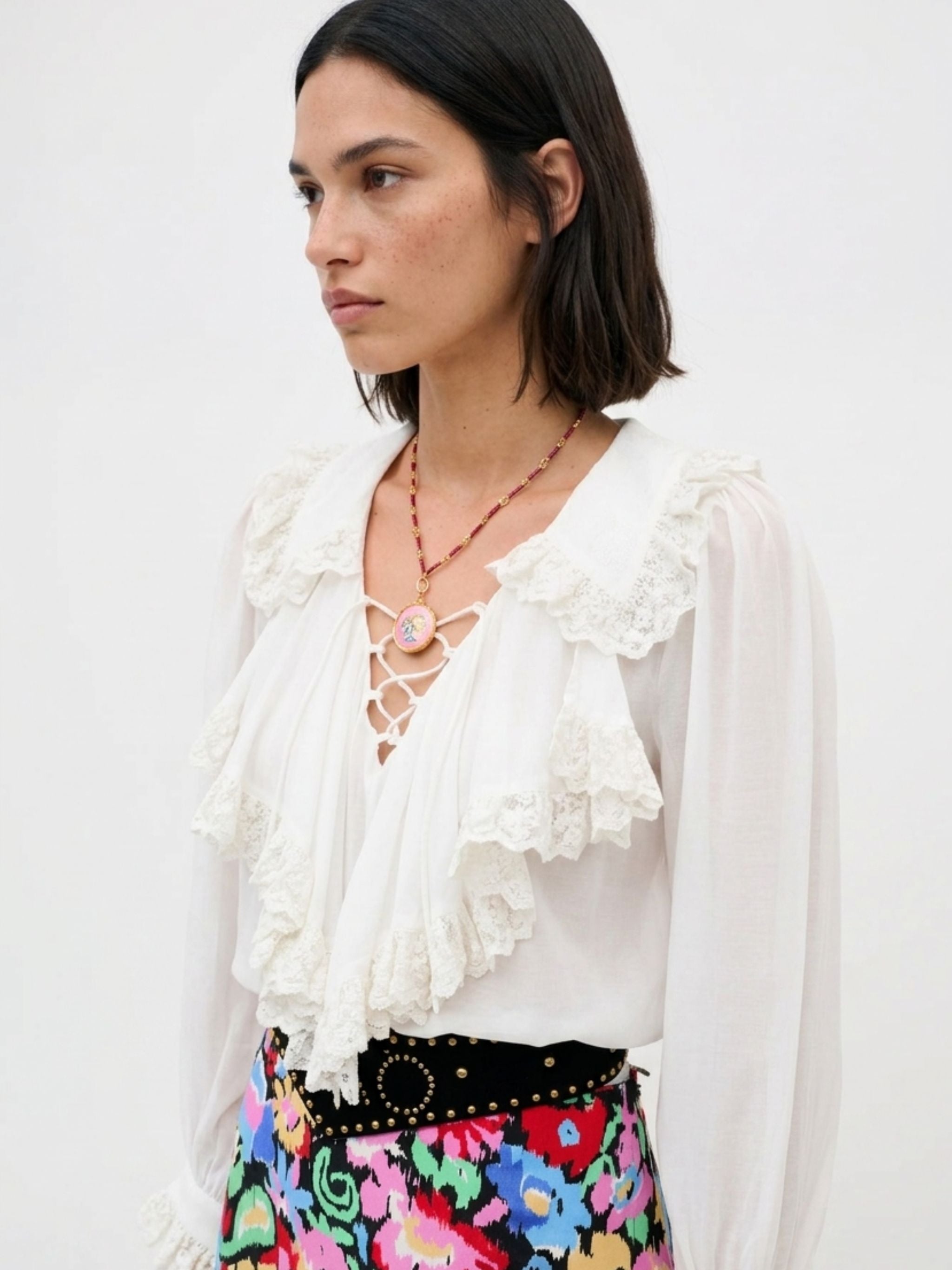 CAMICIA CON STRINGHE