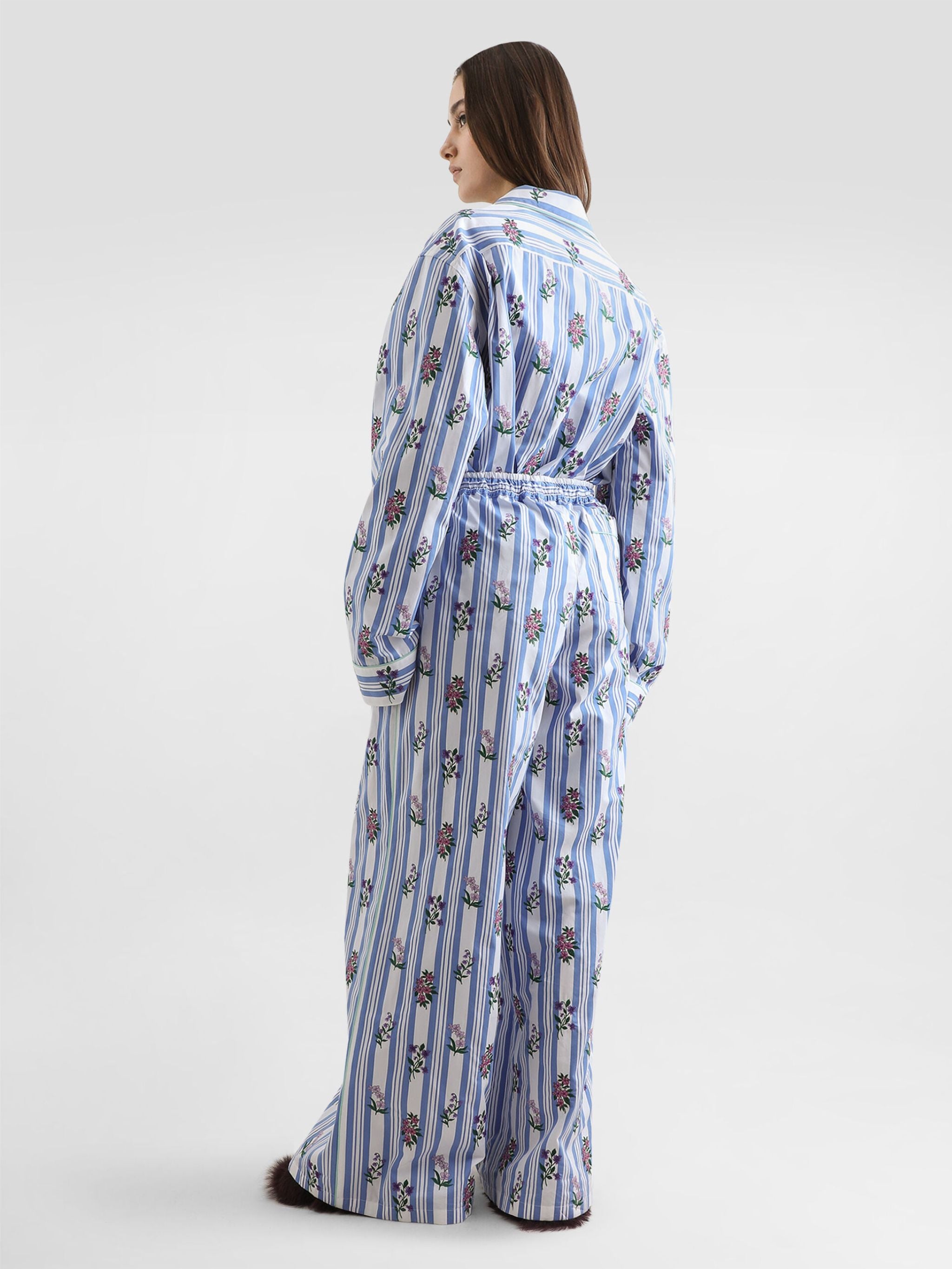 Poplin shirt with flower embroidery