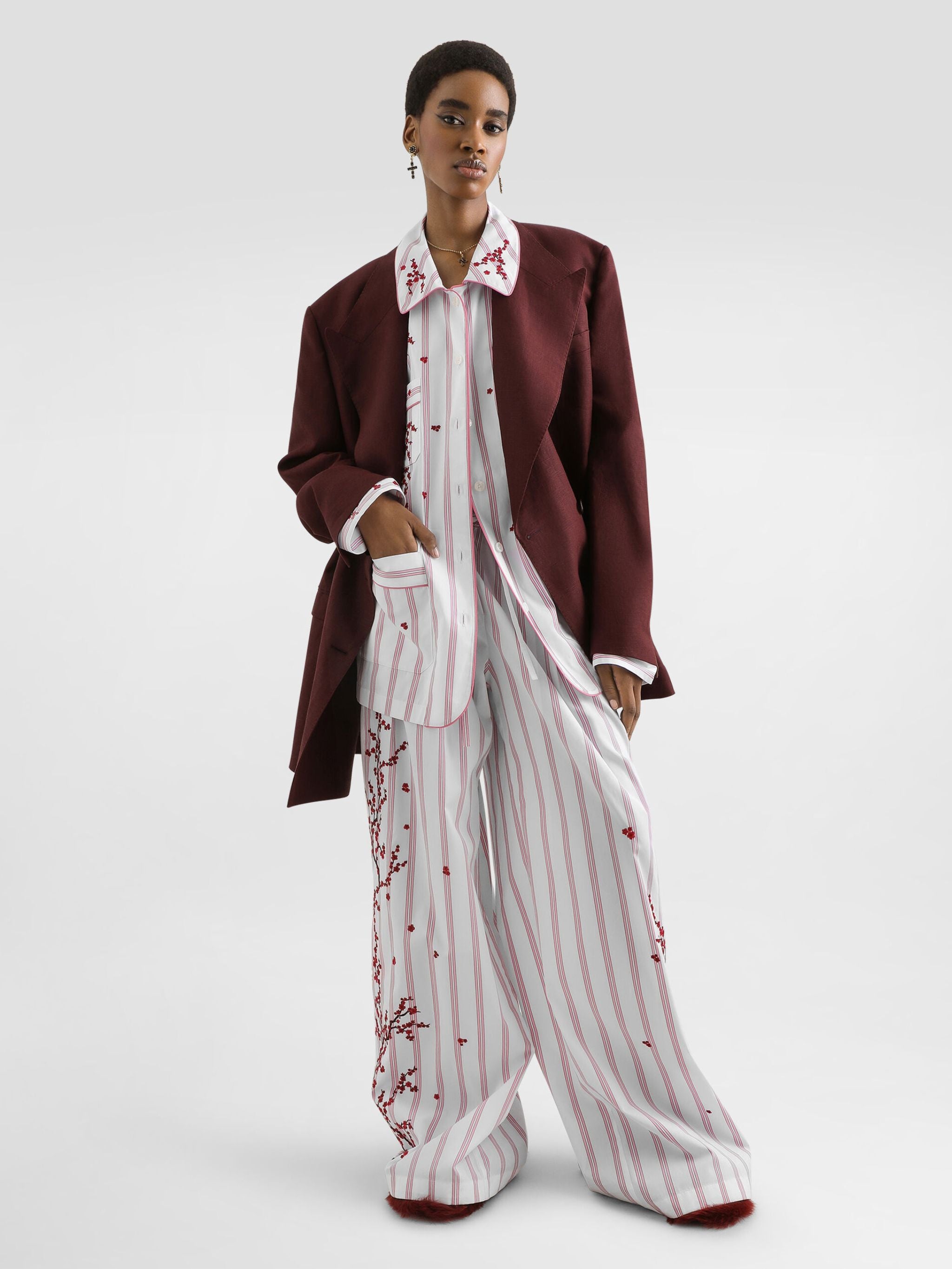 Vanity shirt with flower embroidery