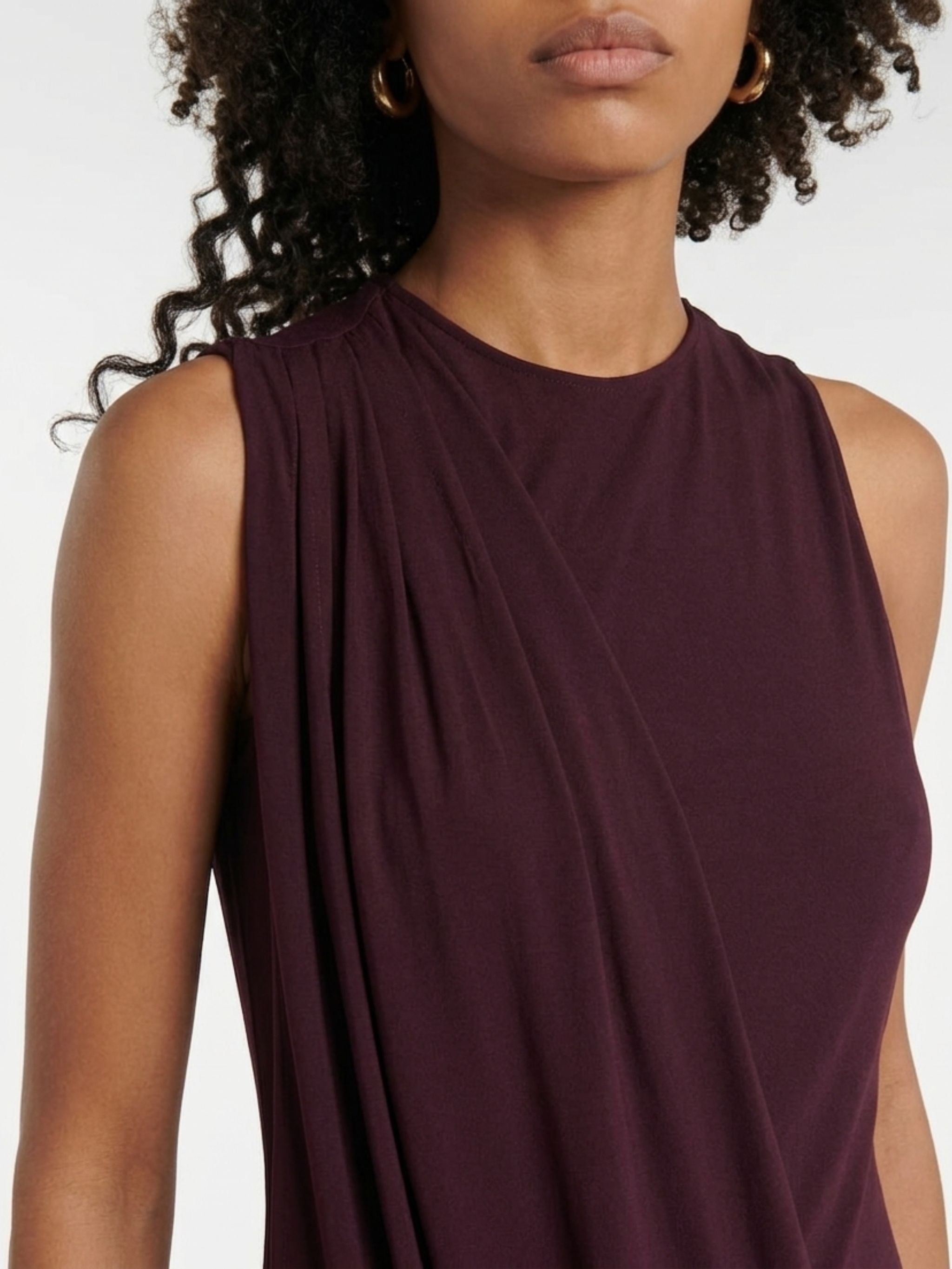 SLEEVELESS DRESS
