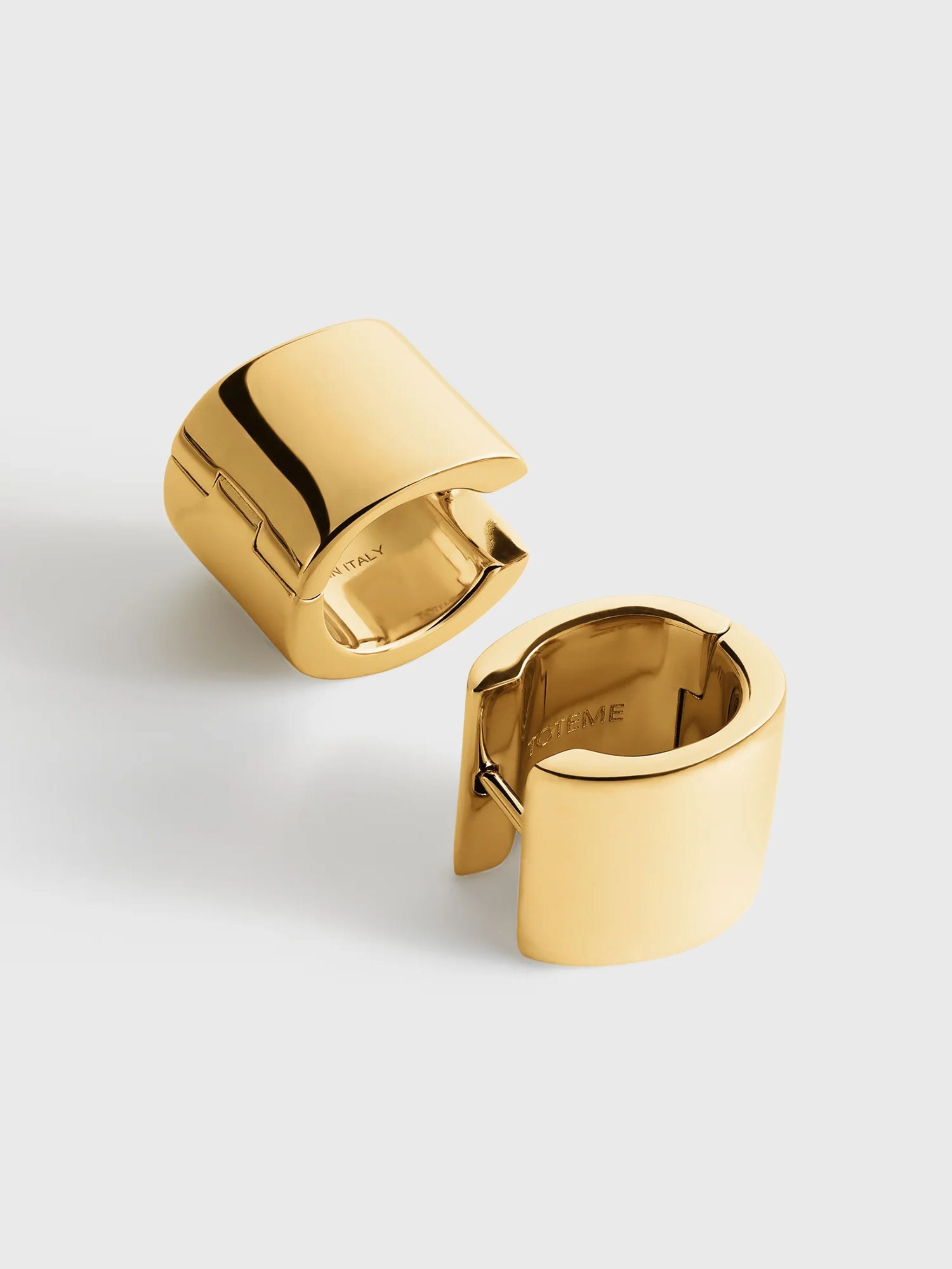 PETITE SIGNATURE HOOPS