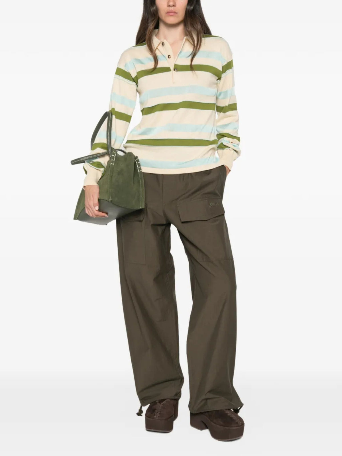 Pantaloni da ginnastica modello paracadute in verde militare