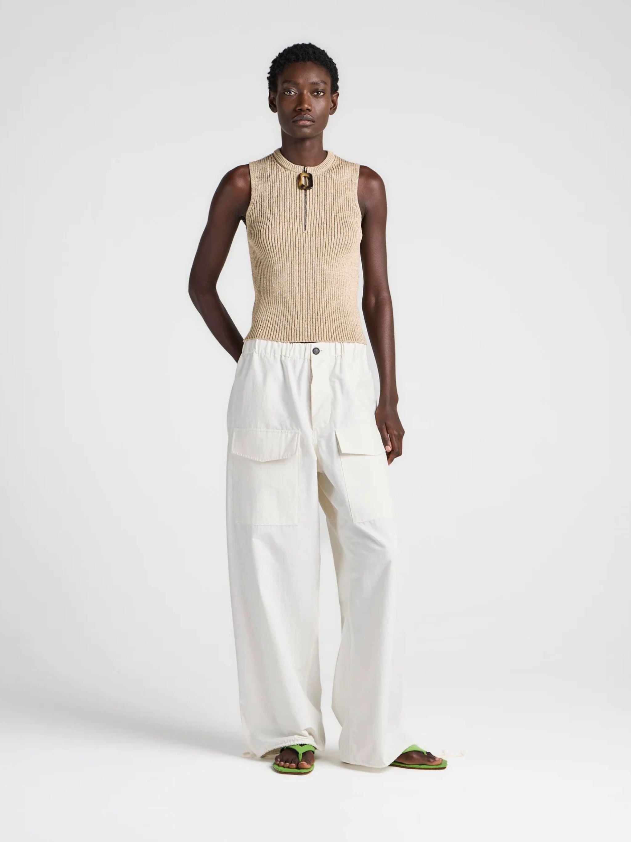 Top a canotta da donna con zip color sabbia