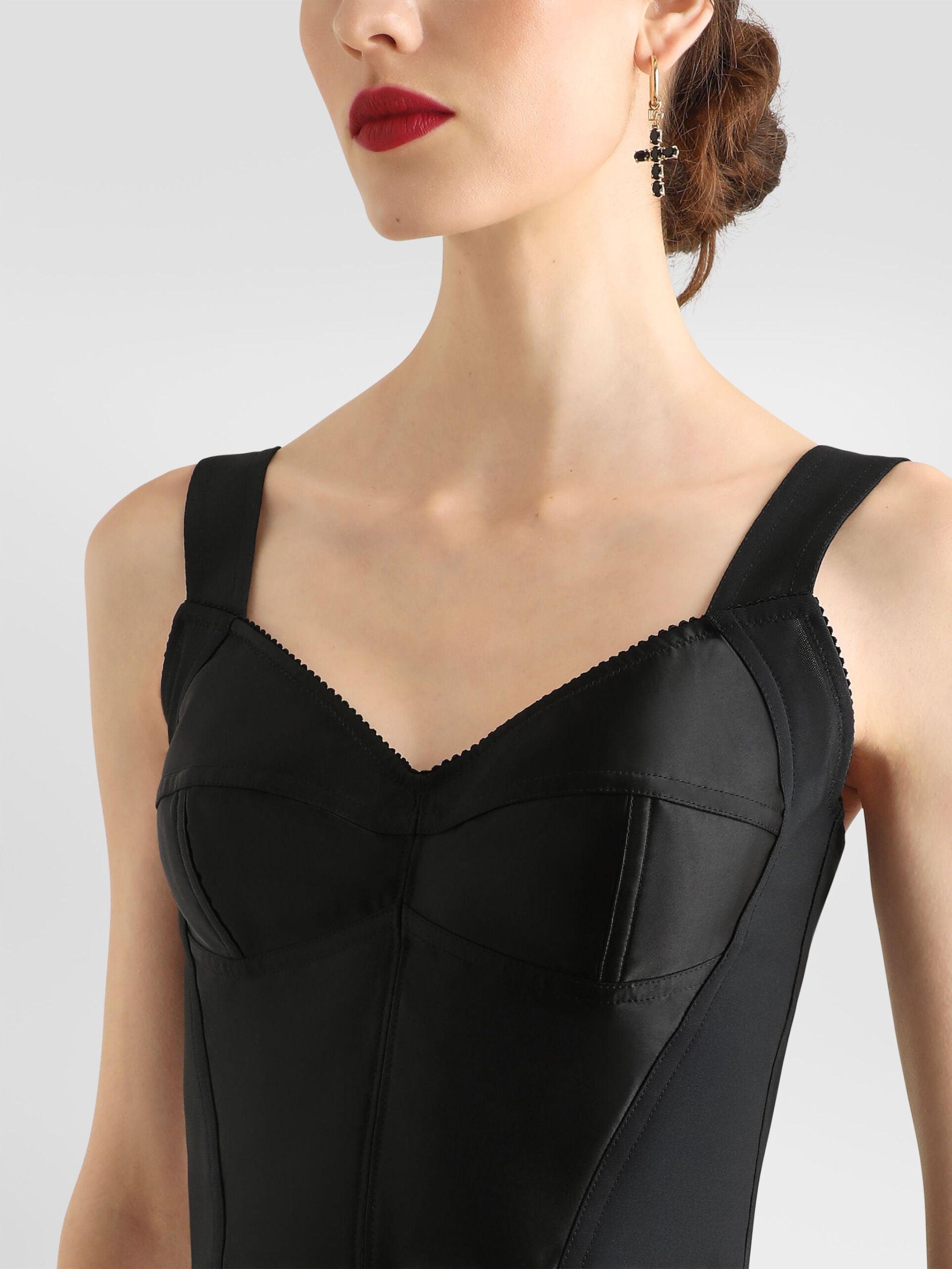 BUSTIER