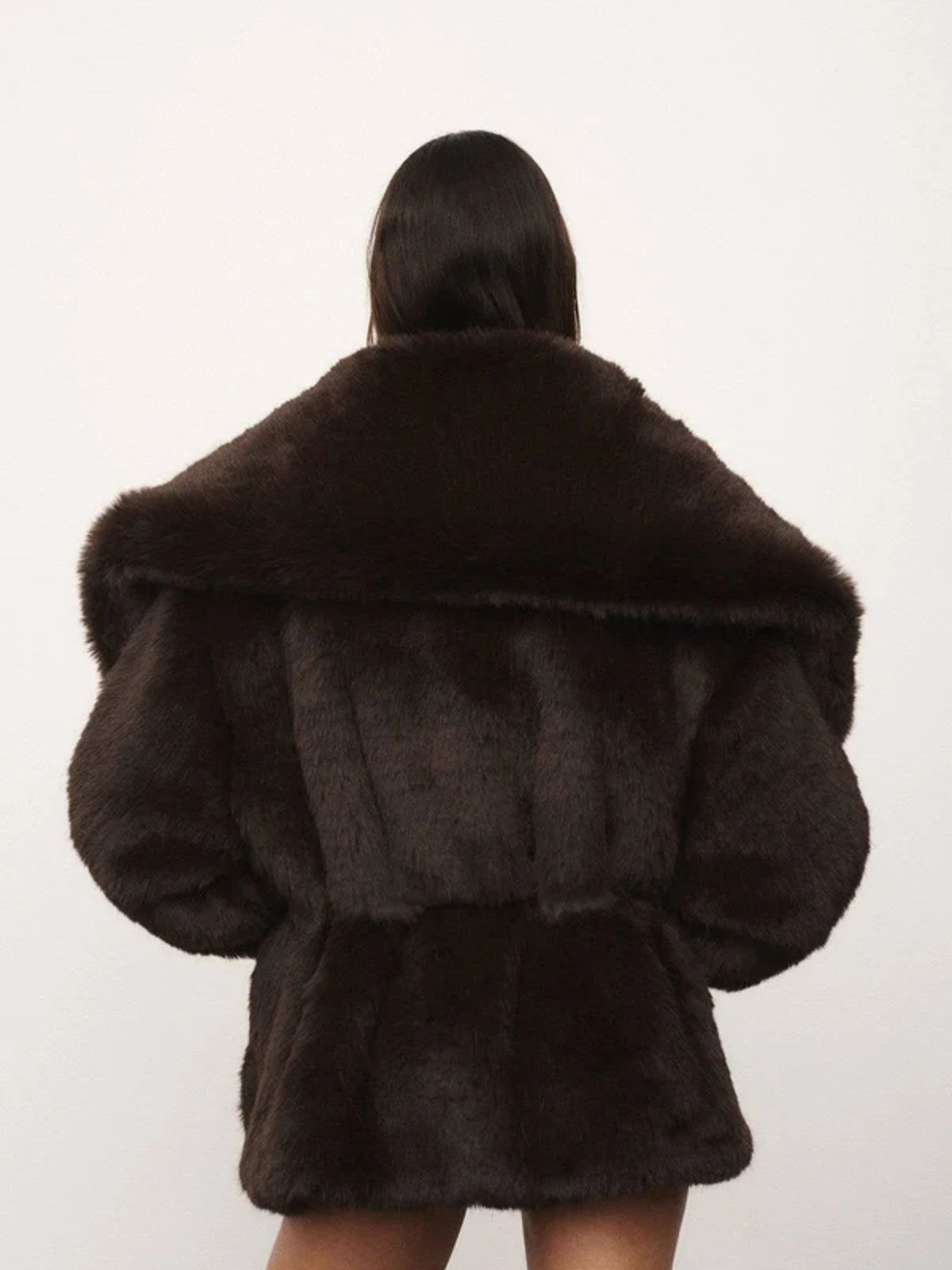 Cappotto oversize a maniche lunghe con cintura