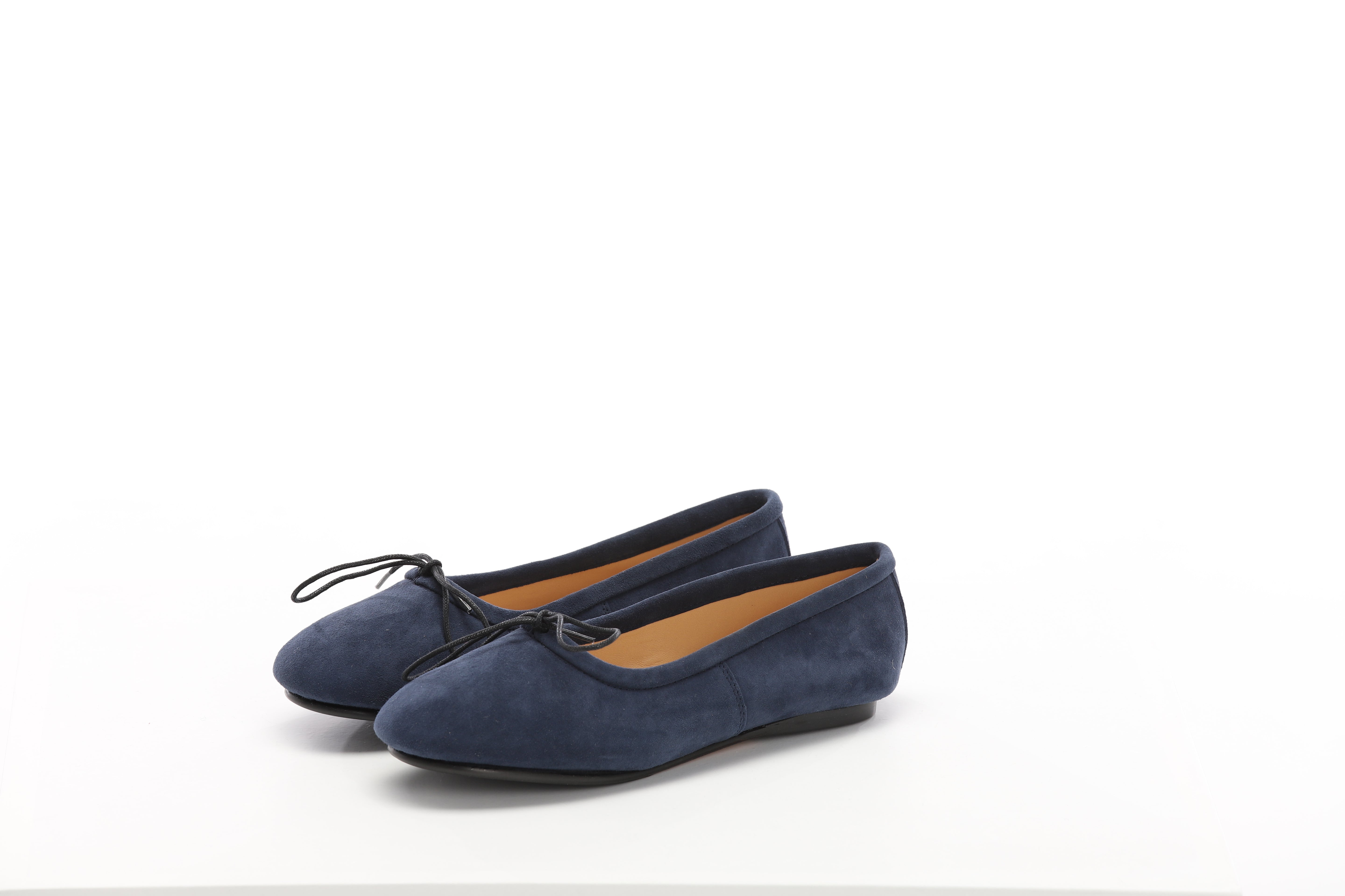 WOMEN`S HANDMADE ELEGANT BALLET FLATS SHOES IN BLACK SUEDE LEATHER WITH BOW ON TIP